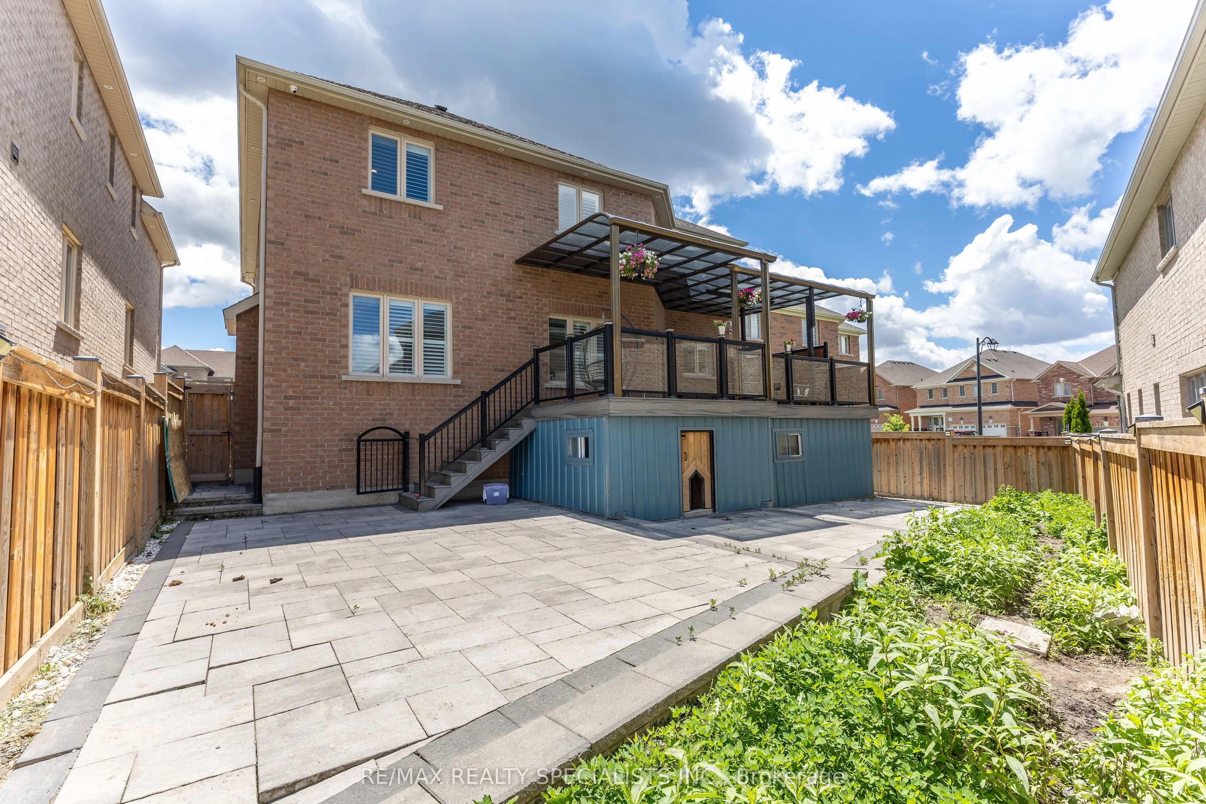 8 W. Dykie Court