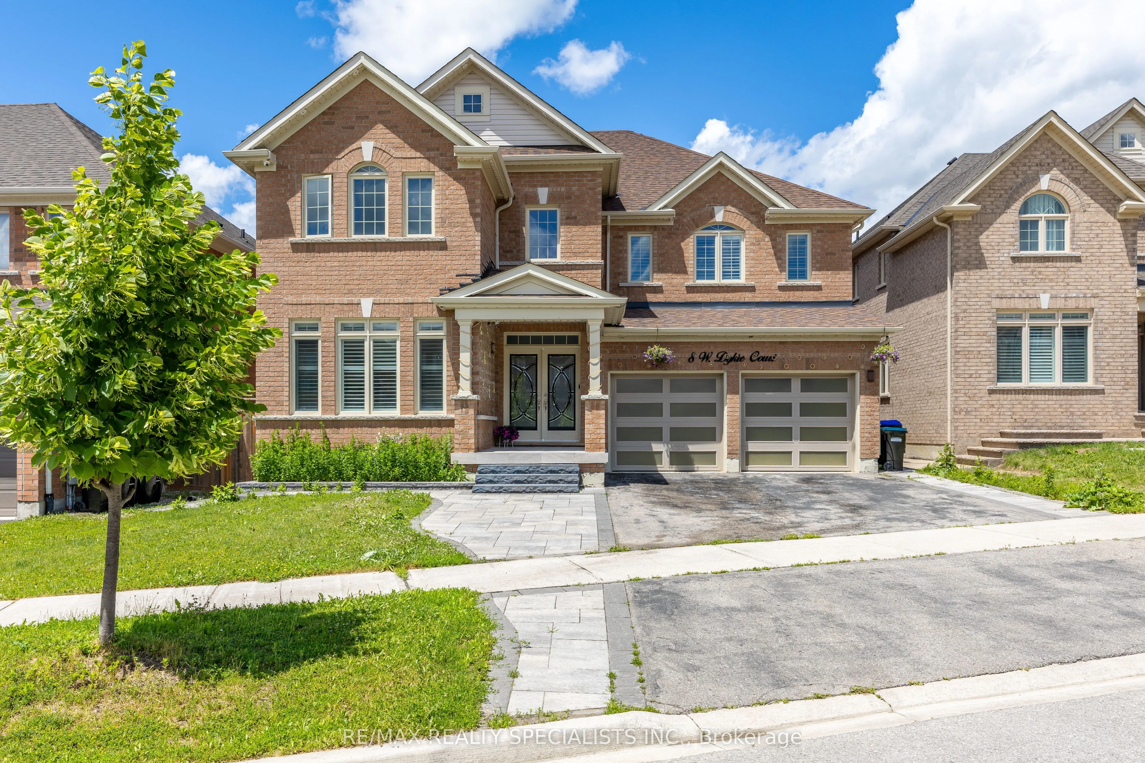 8 W. Dykie Court