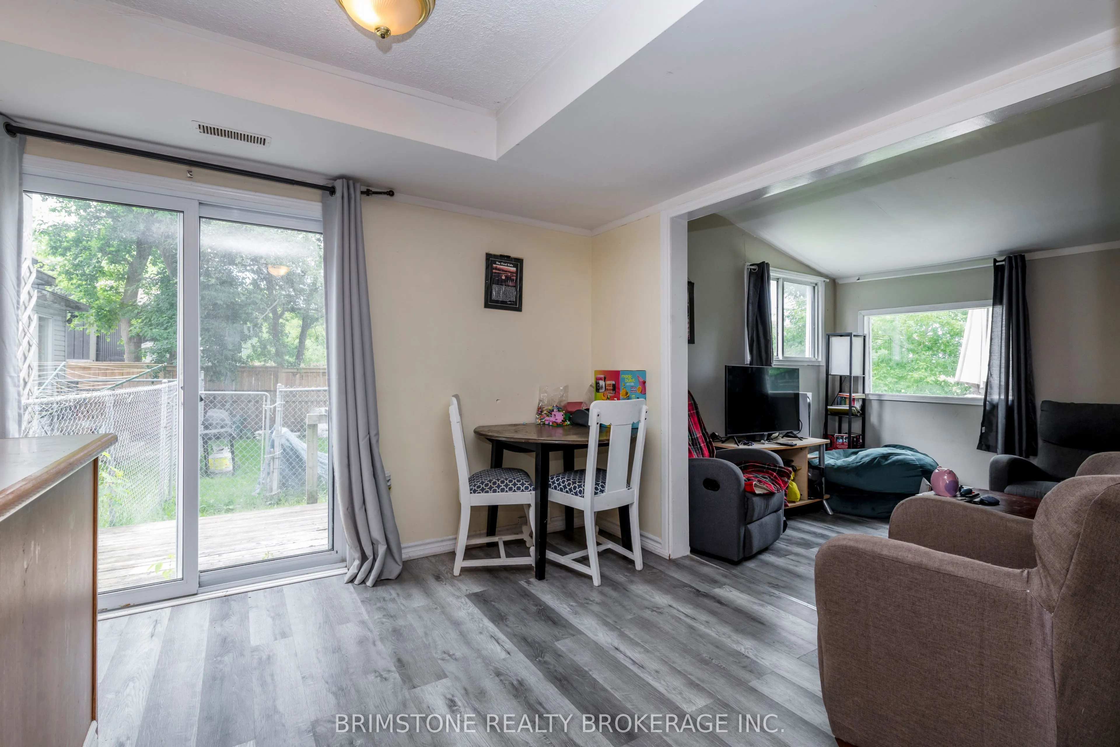 24 Brentwood Road