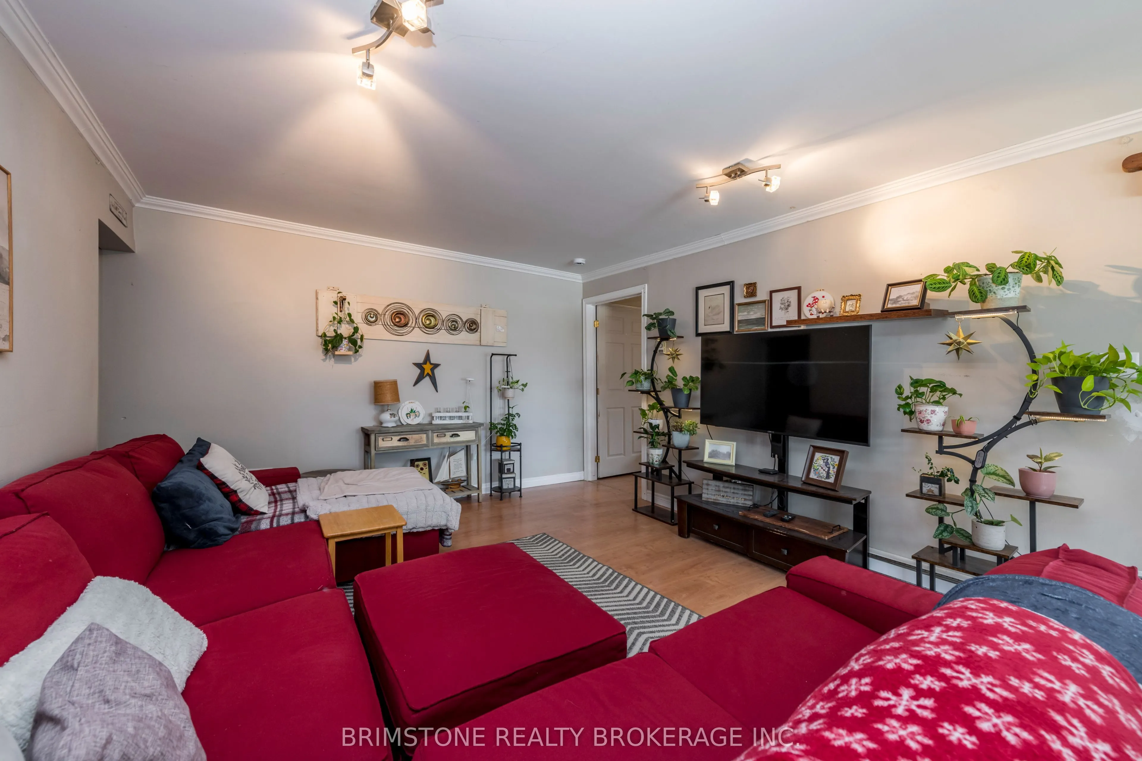 24 Brentwood Road