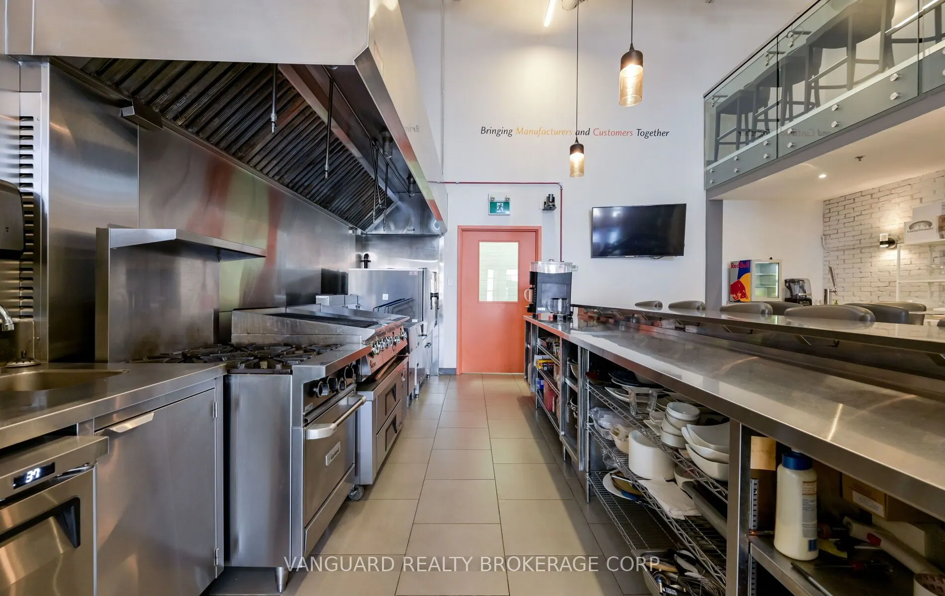 160 Applewood Crescent #29