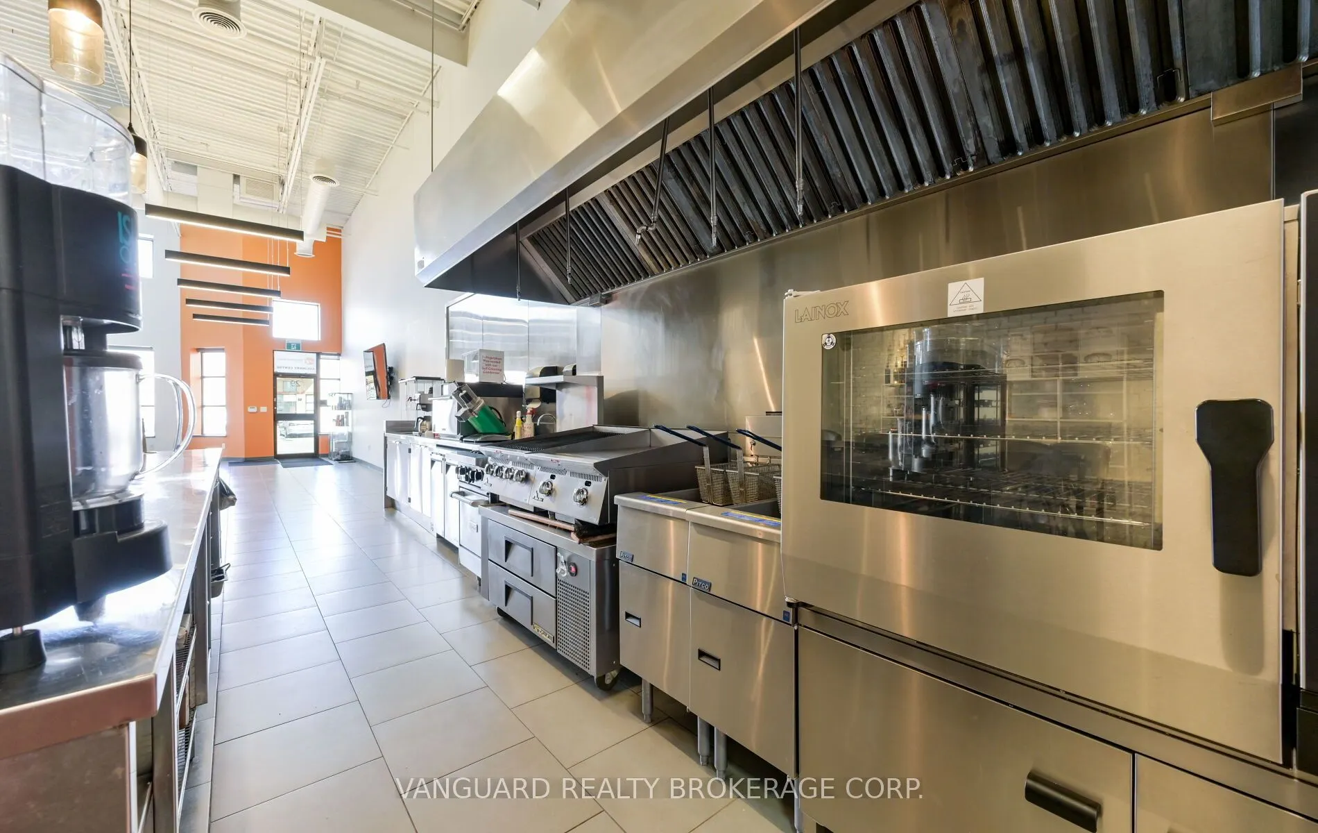160 Applewood Crescent #29