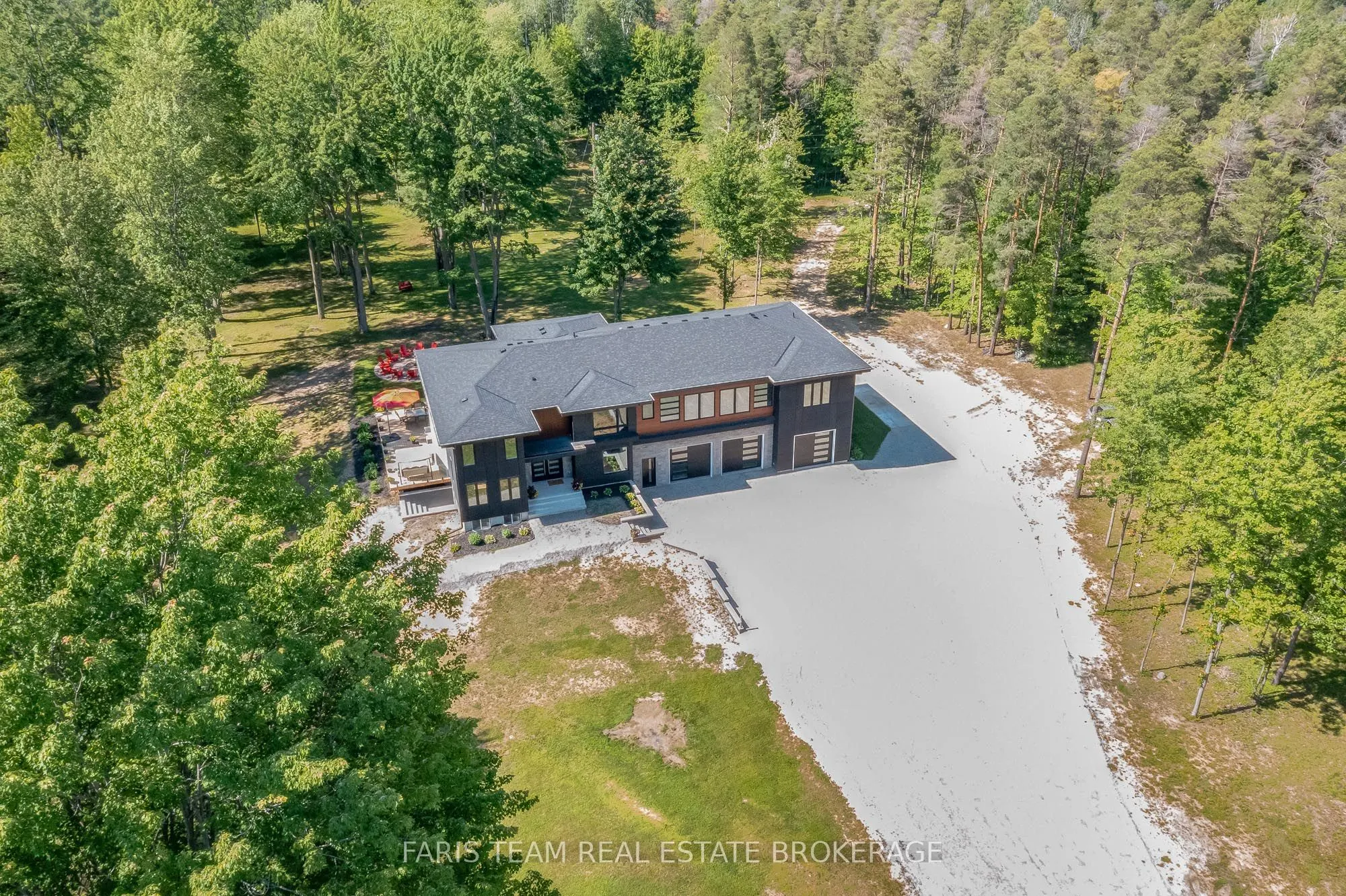 8418 Tosorontio 20th Side Road