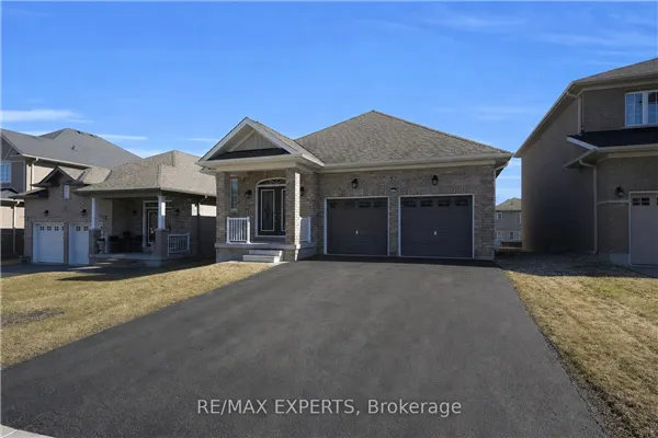 57 Hopkins Crescent N