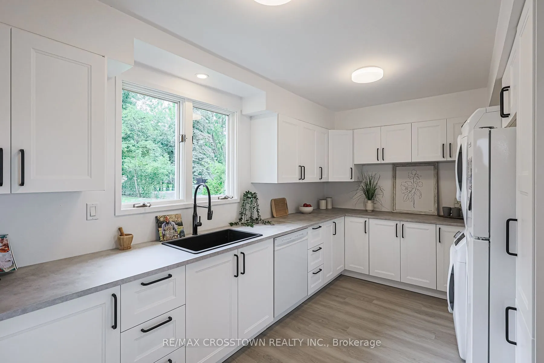 128 Moores Beach Road