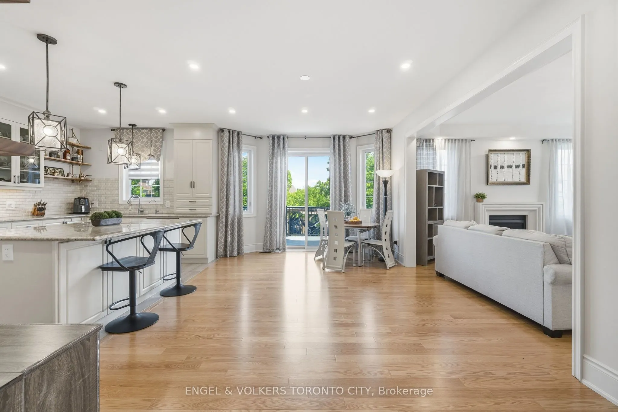 20 Parkheights Trail