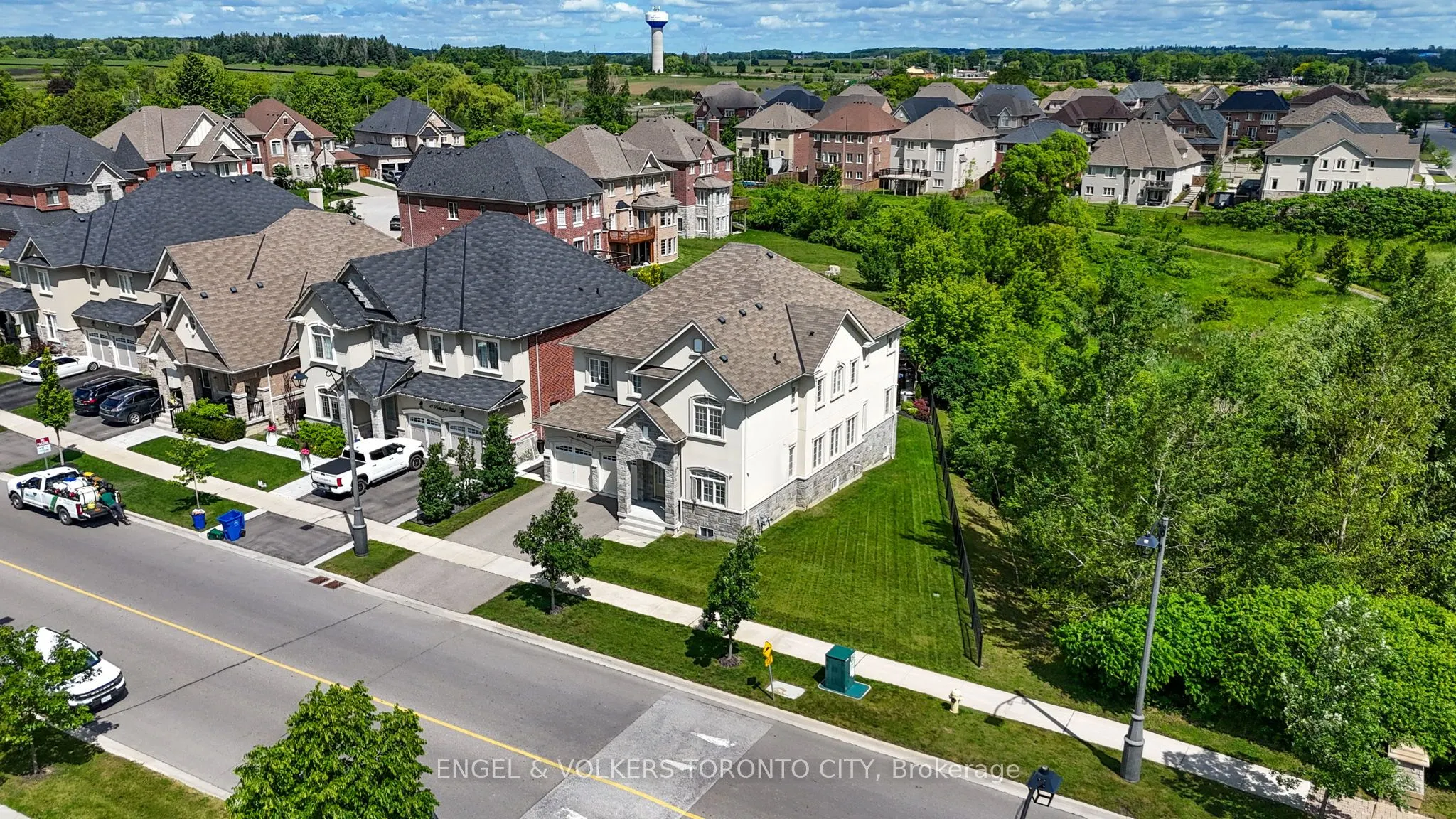 20 Parkheights Trail