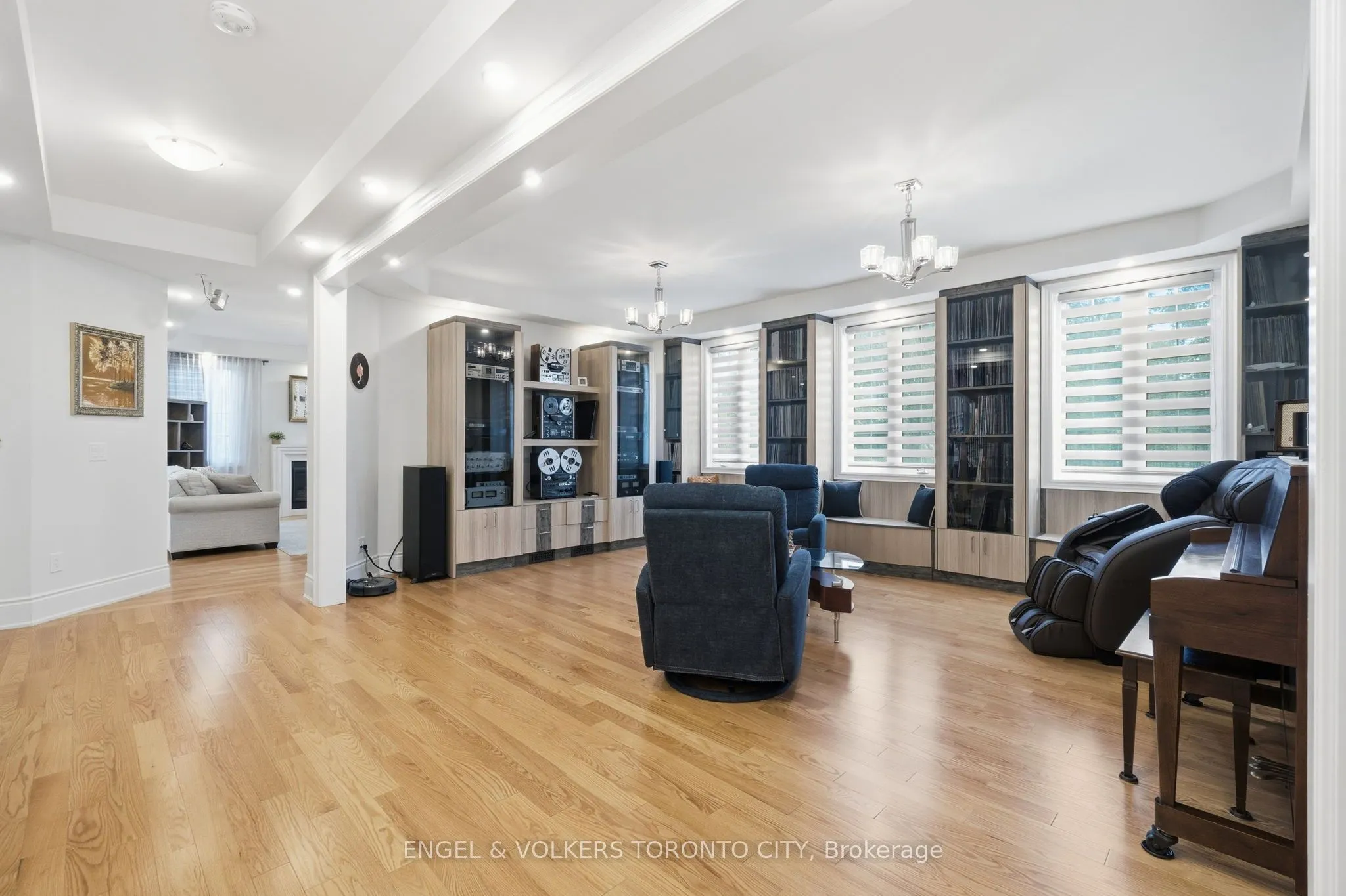 20 Parkheights Trail
