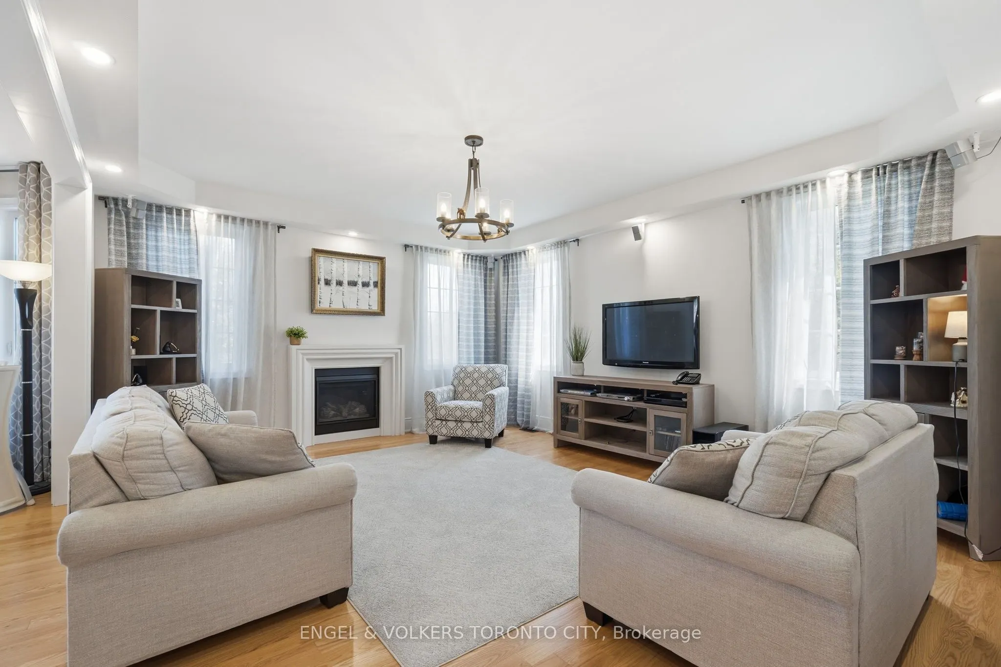 20 Parkheights Trail
