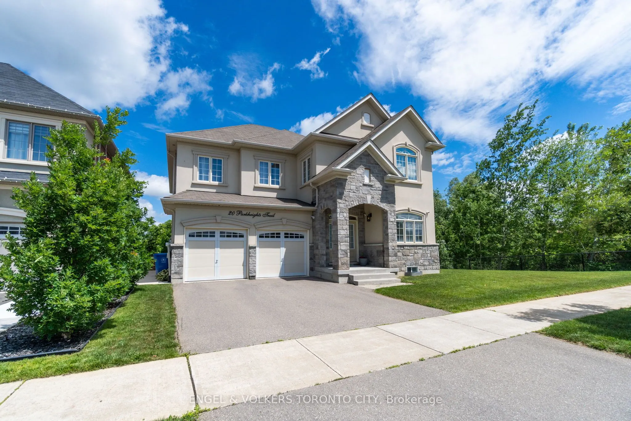 20 Parkheights Trail