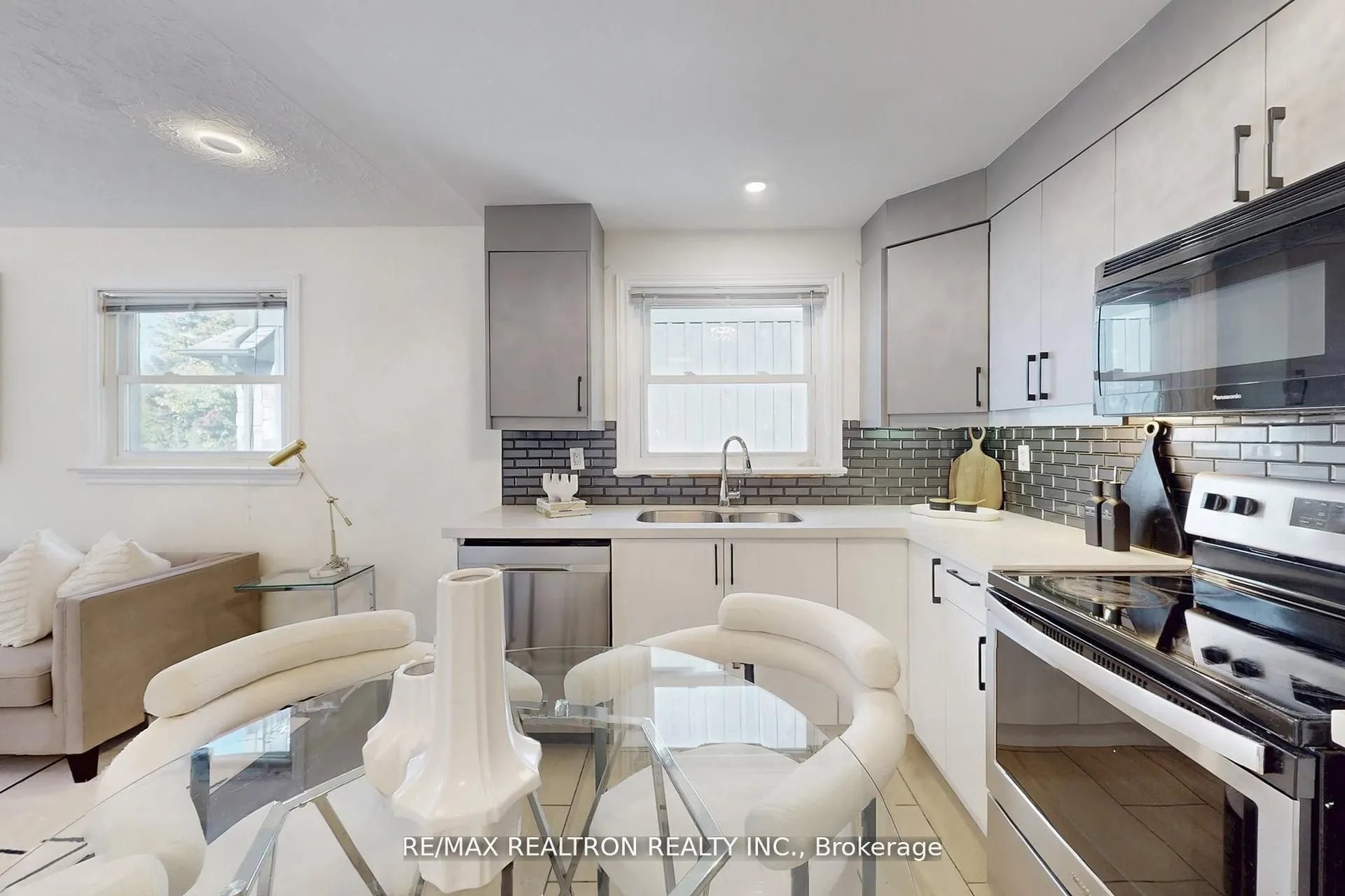 59 Machell Avenue