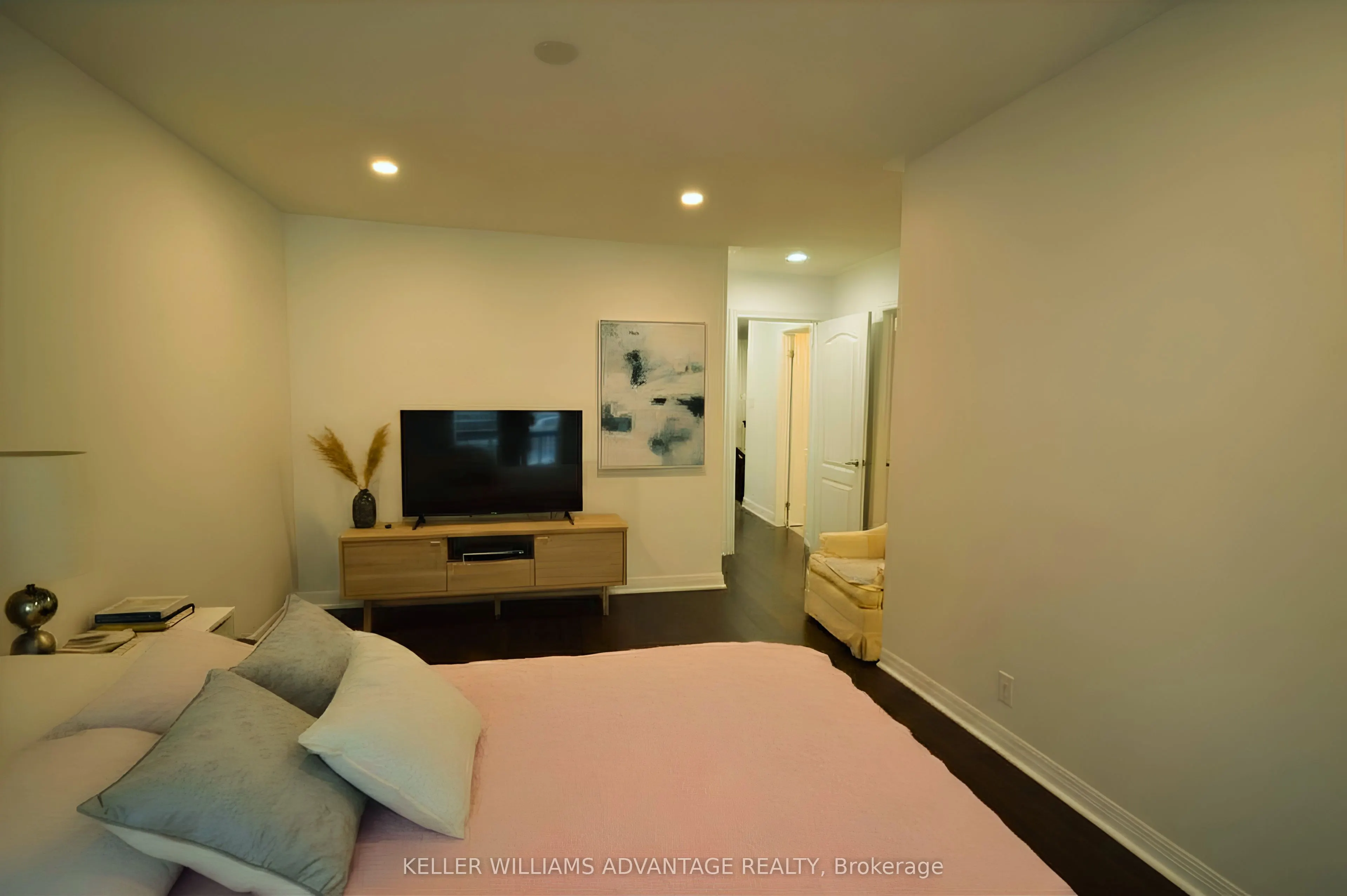 190 Harding Boulevard #11