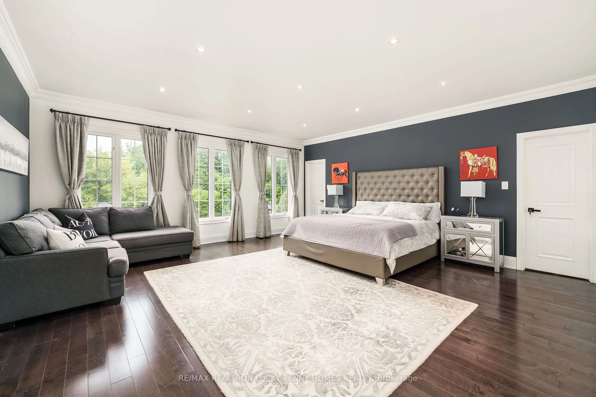 30 Bernadotte Drive
