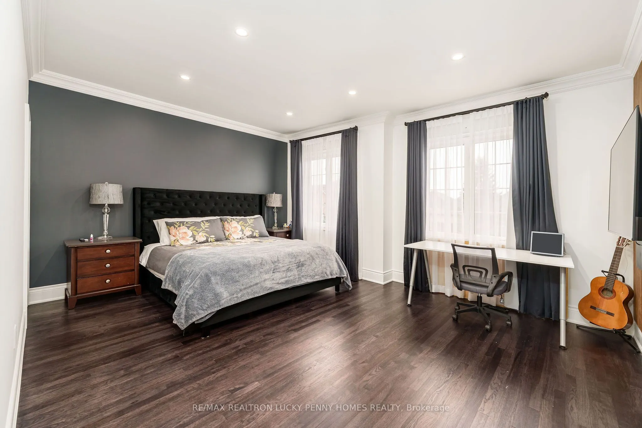 30 Bernadotte Drive