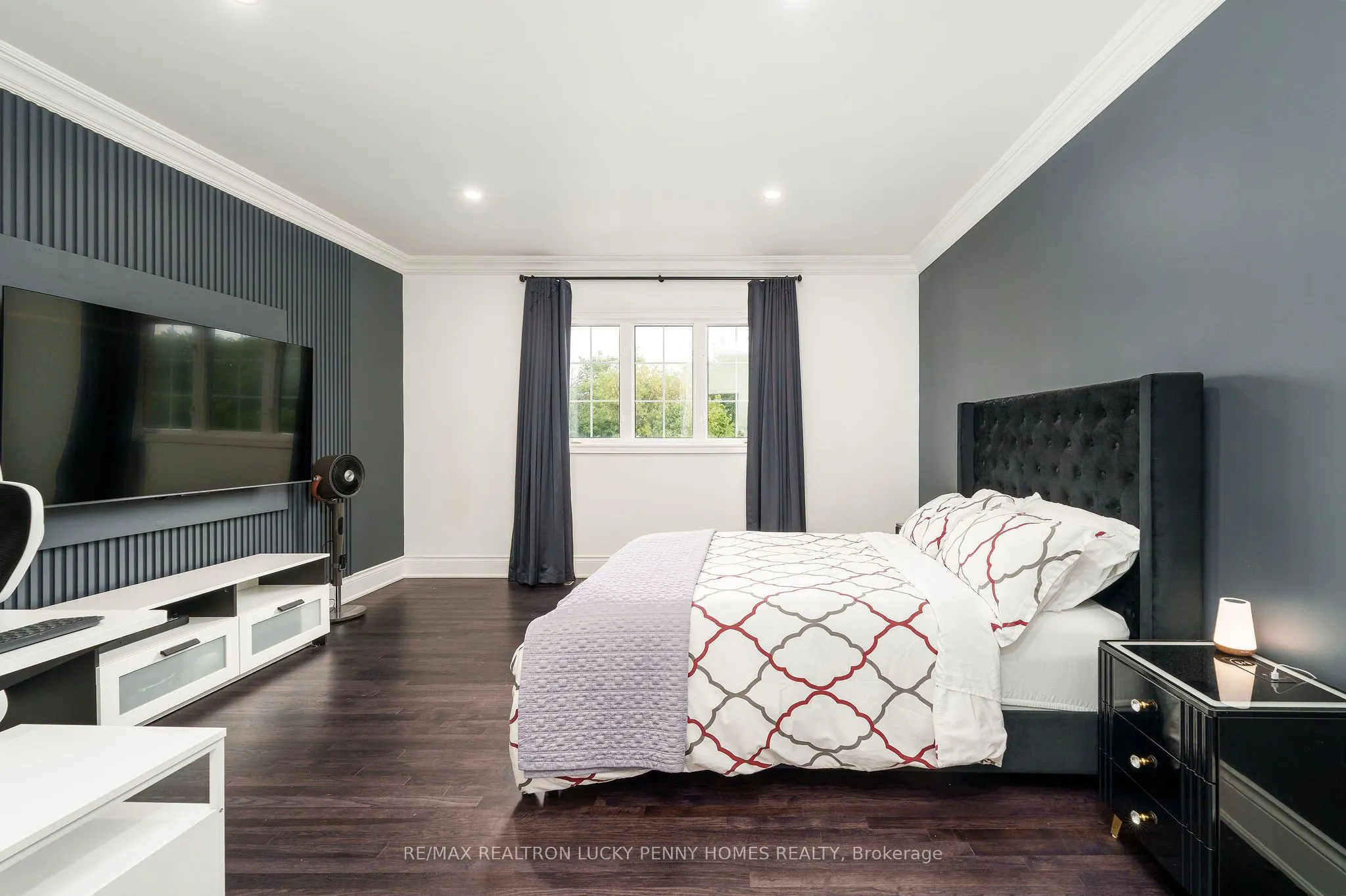 30 Bernadotte Drive