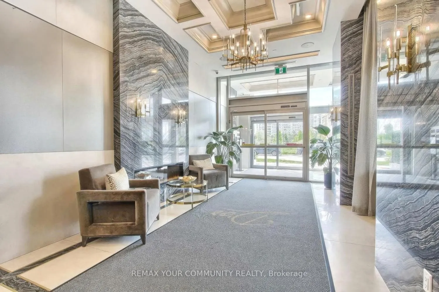 20 Gatineau Drive #406