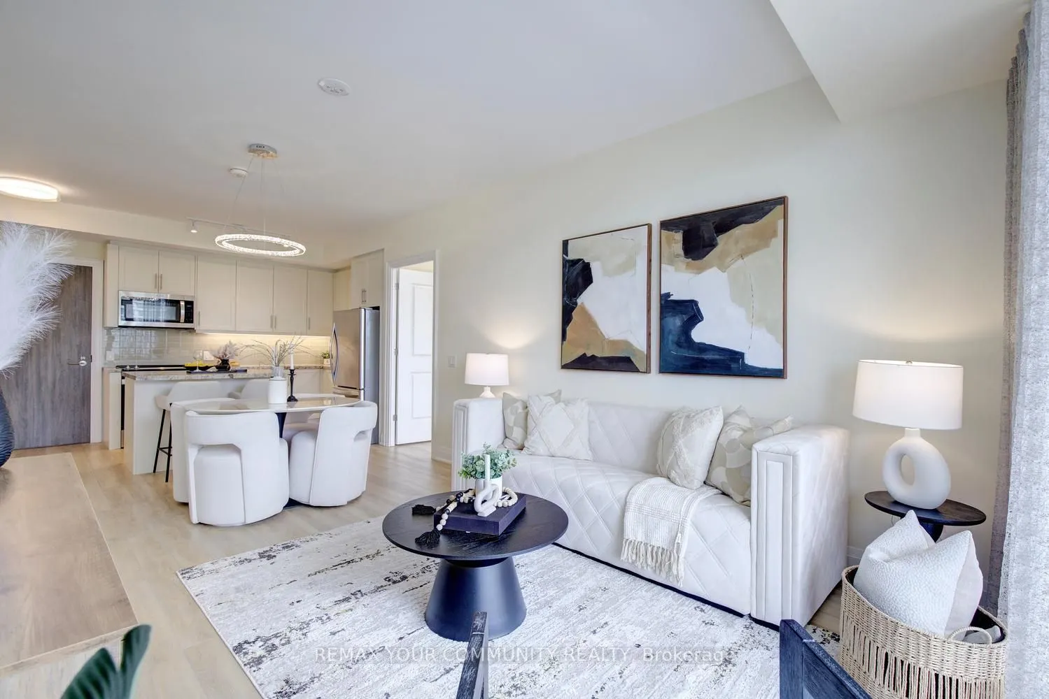 20 Gatineau Drive #406