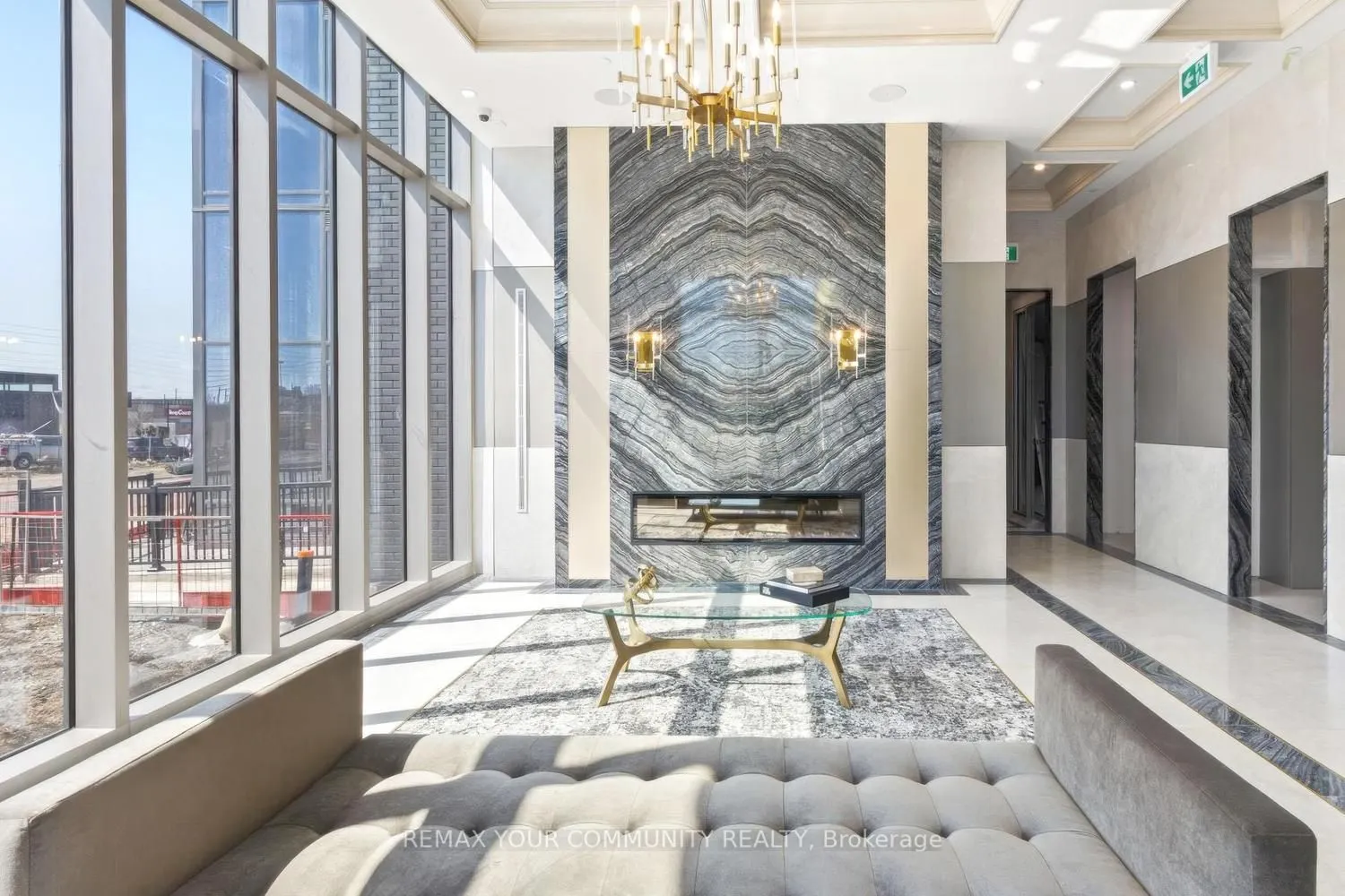 20 Gatineau Drive #406