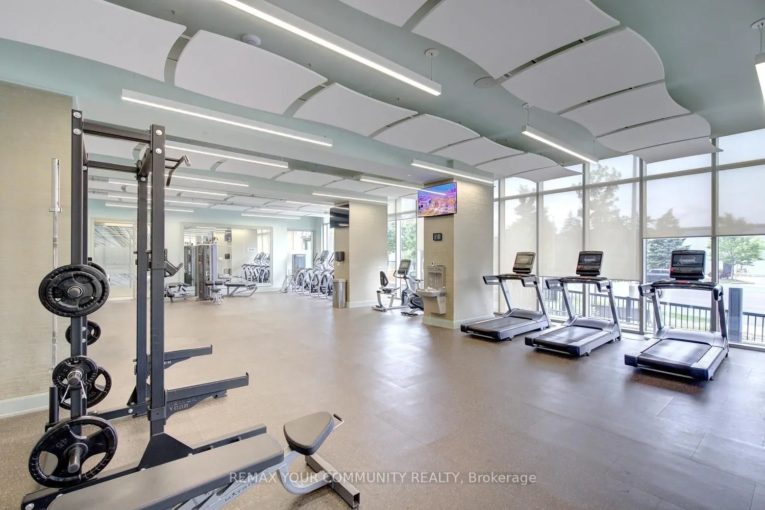 20 Gatineau Drive #406