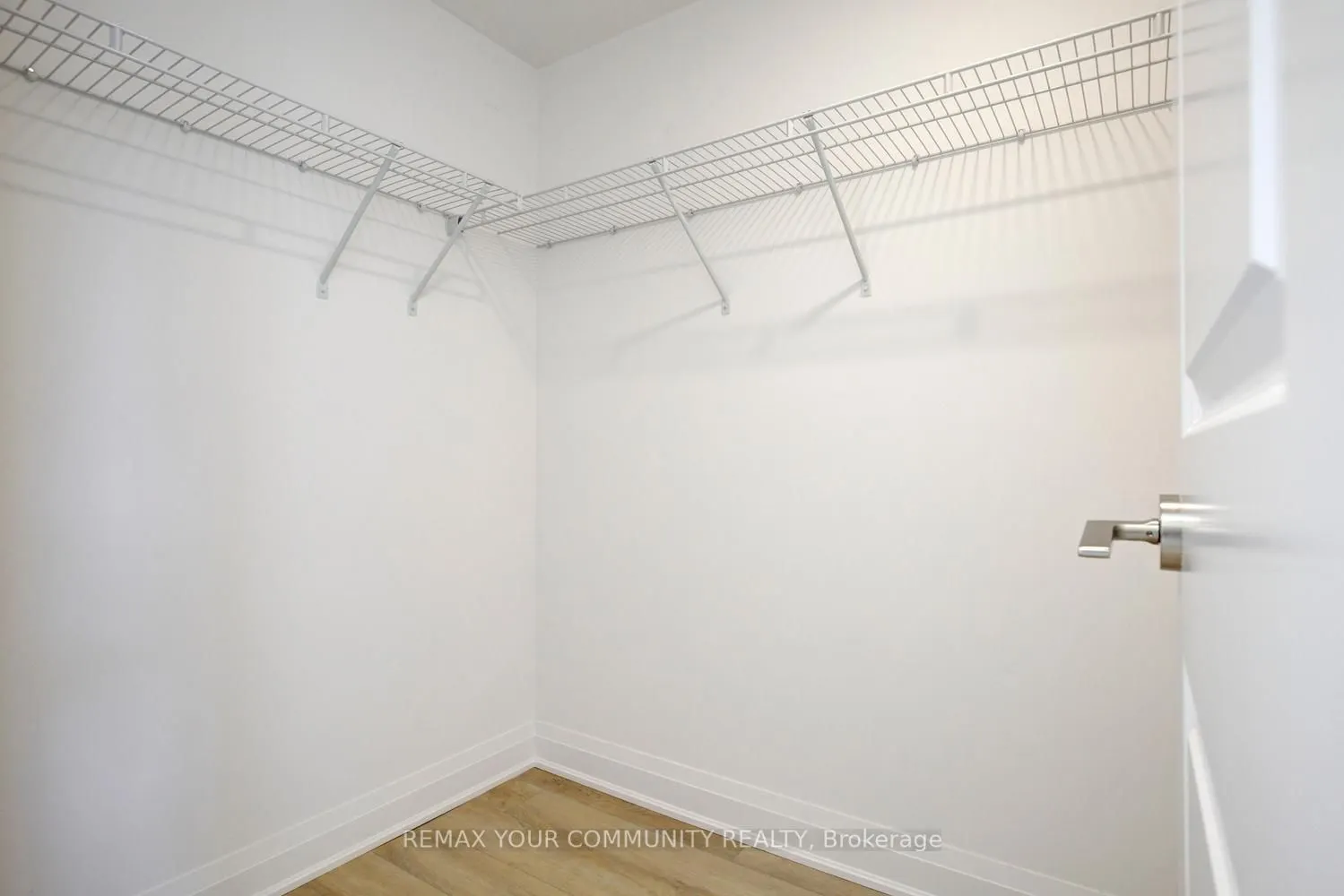 20 Gatineau Drive #406
