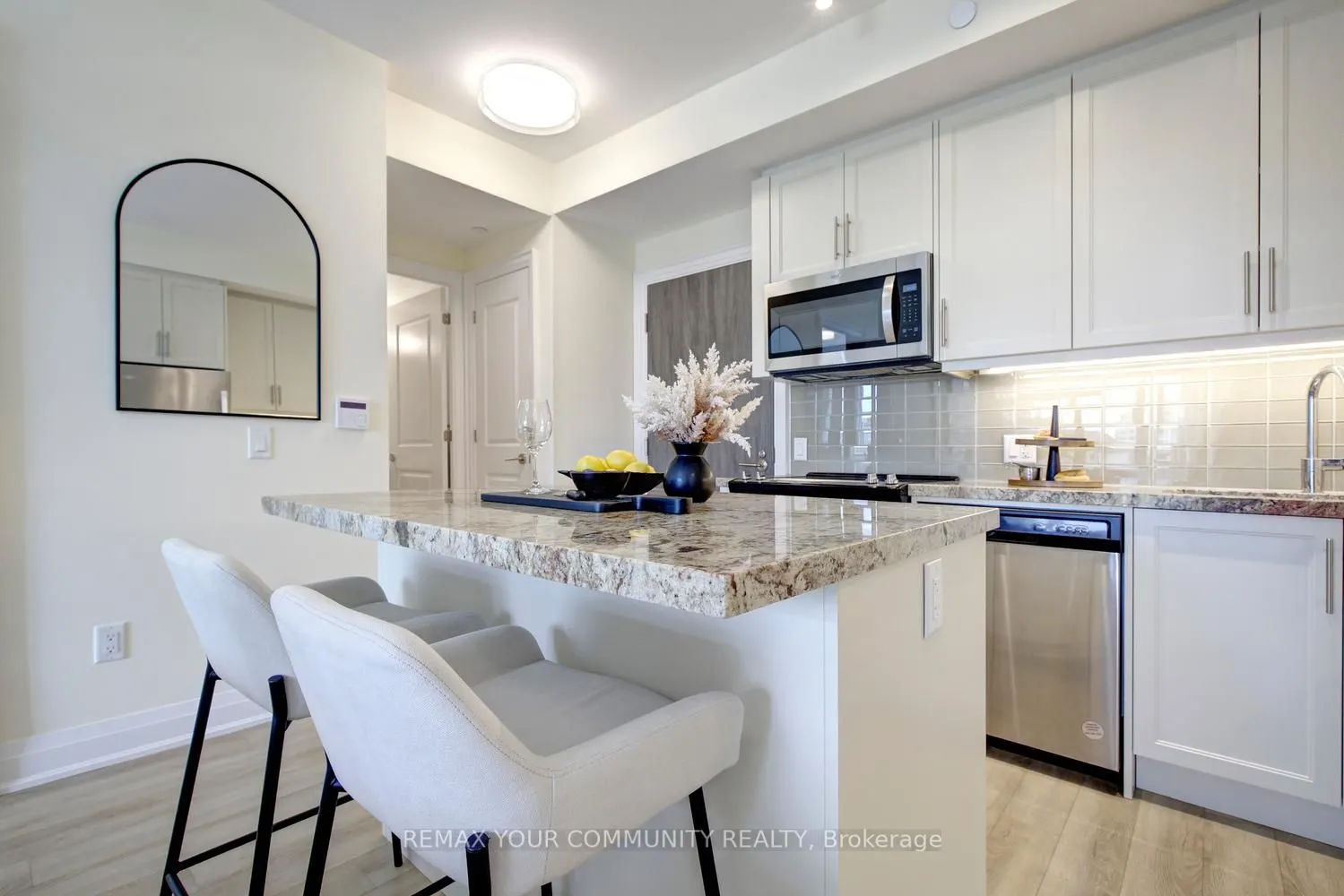 20 Gatineau Drive #406