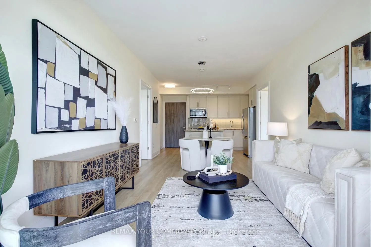 20 Gatineau Drive #406