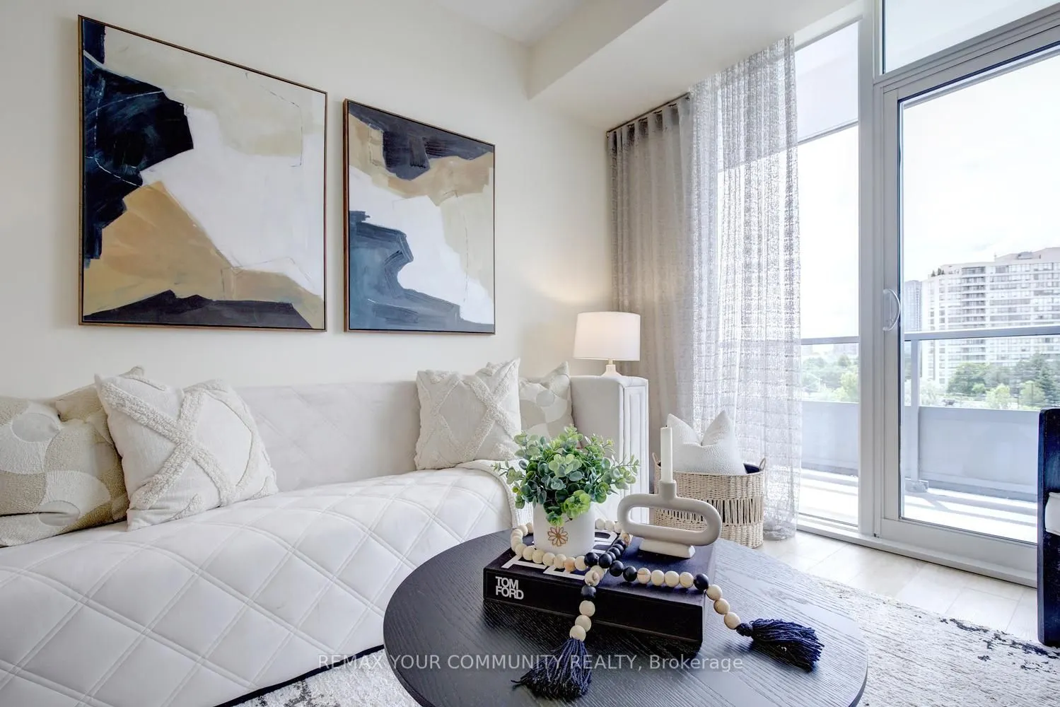 20 Gatineau Drive #406