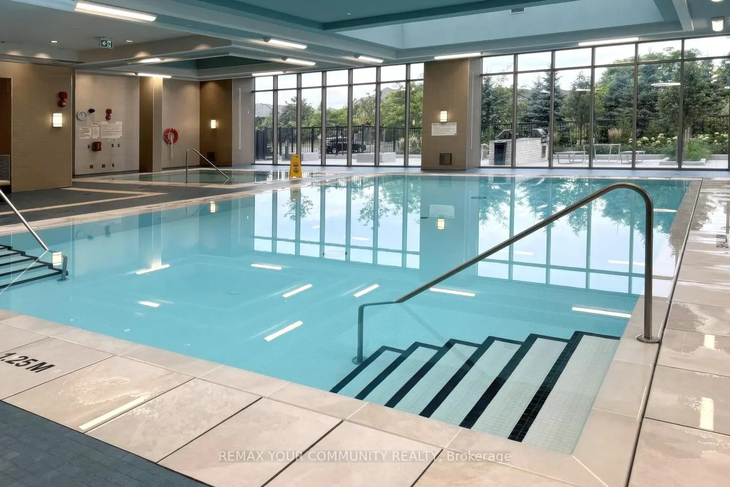 20 Gatineau Drive #406