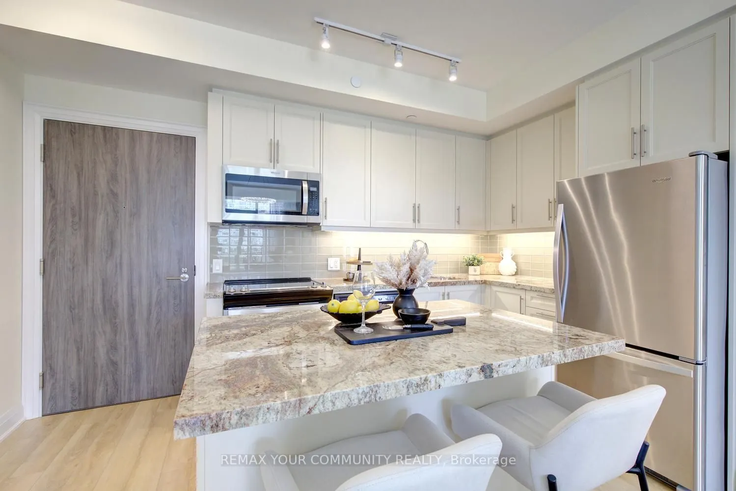 20 Gatineau Drive #406