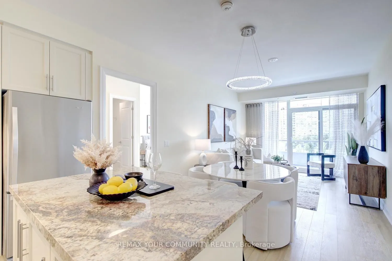 20 Gatineau Drive #406