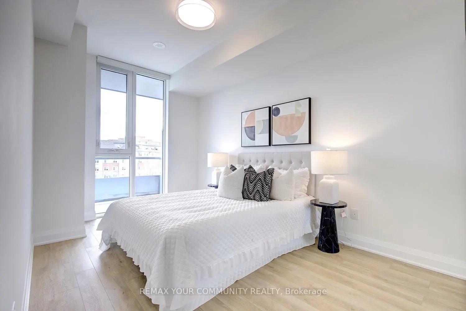 20 Gatineau Drive #406