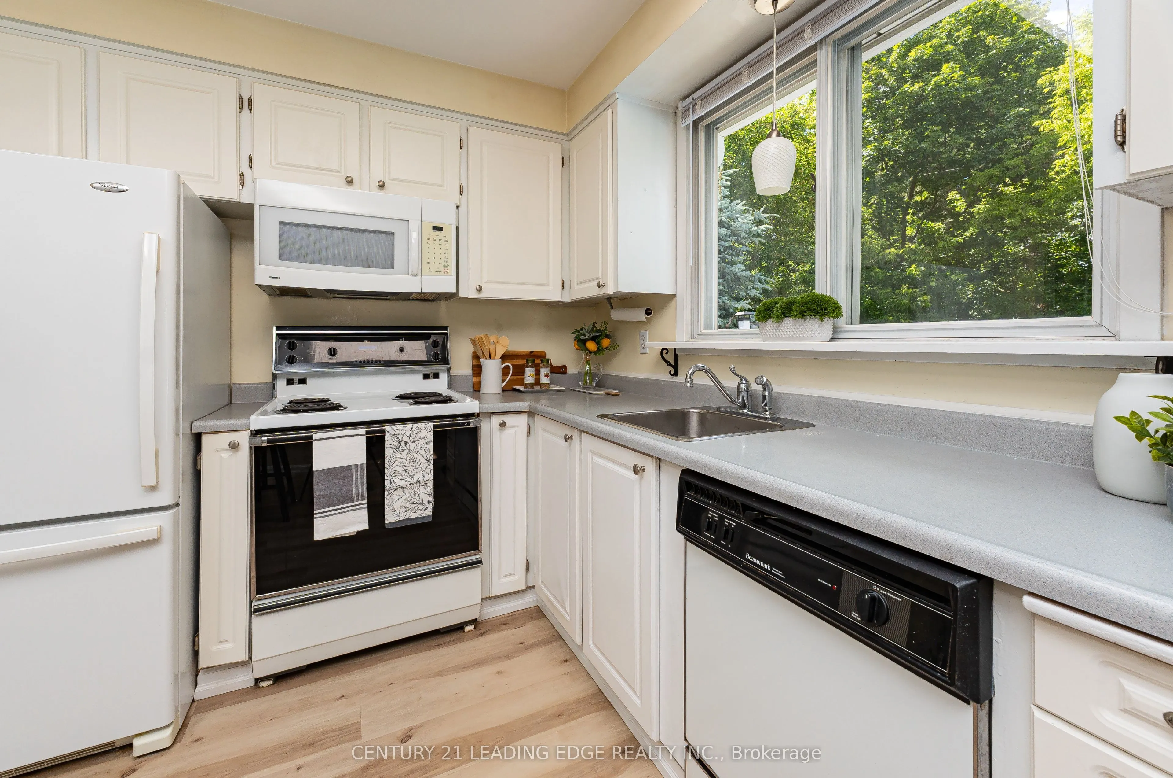 94 Southdale Drive