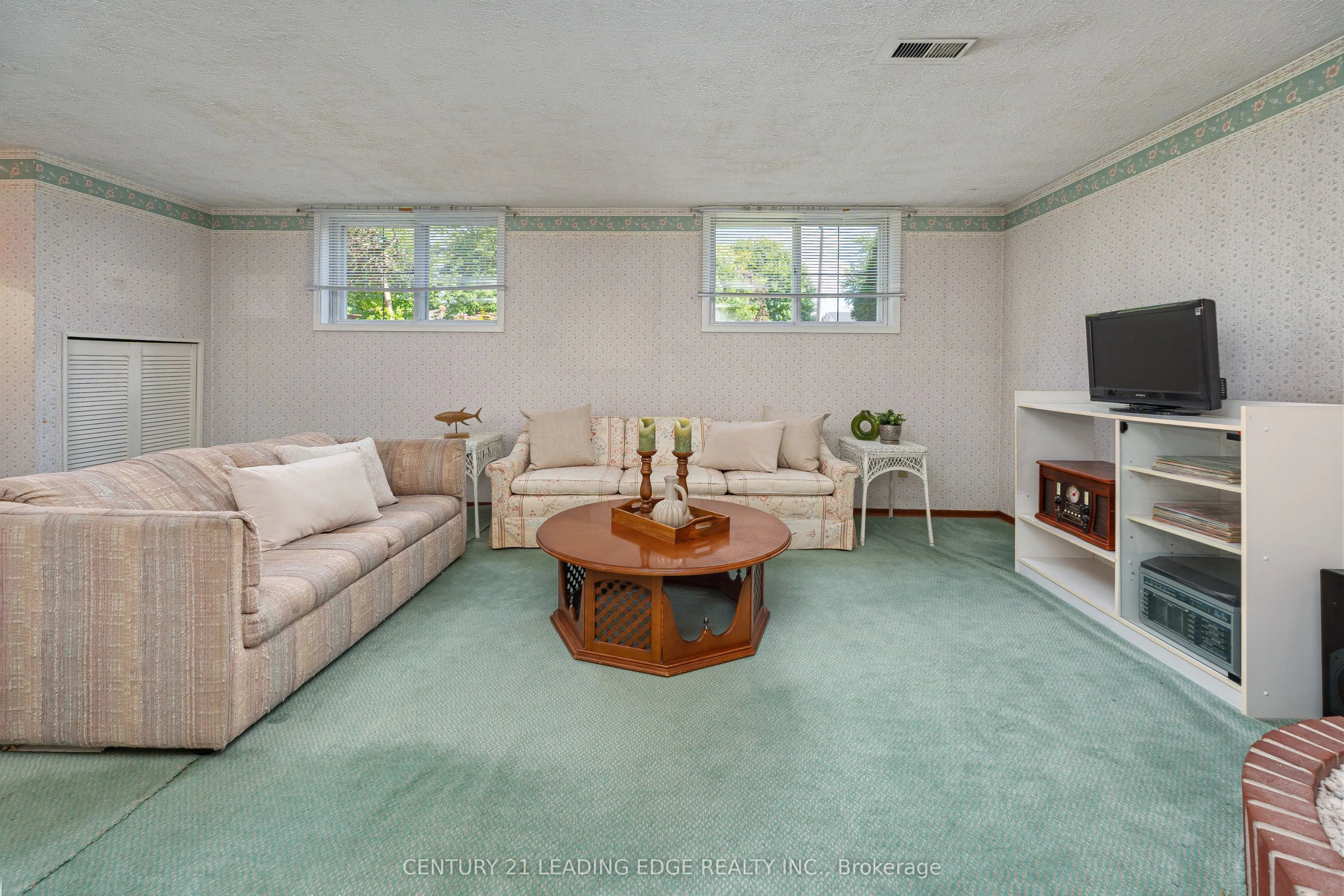 94 Southdale Drive