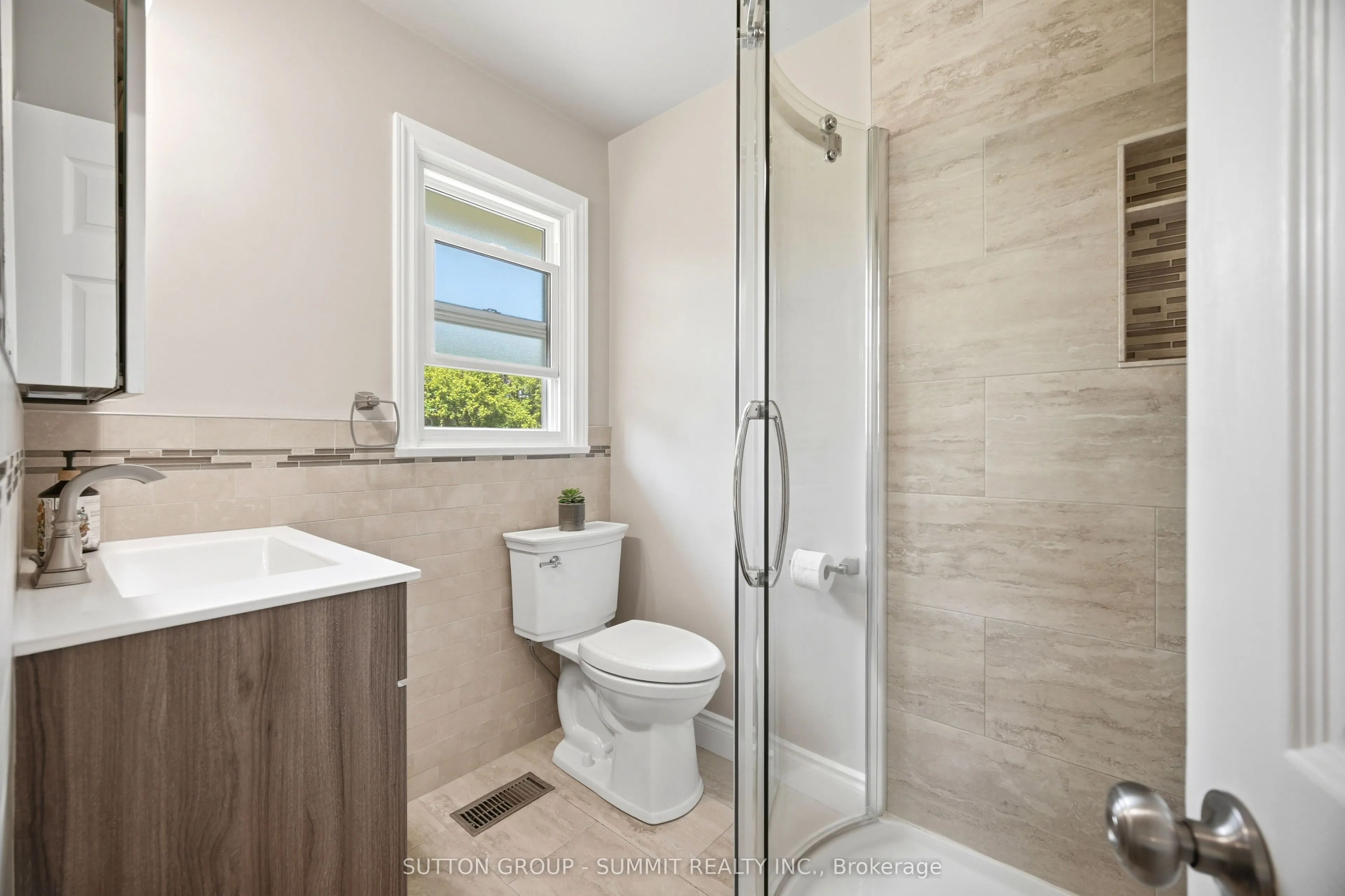 2320 LLOYDTOWN-AURORA Road