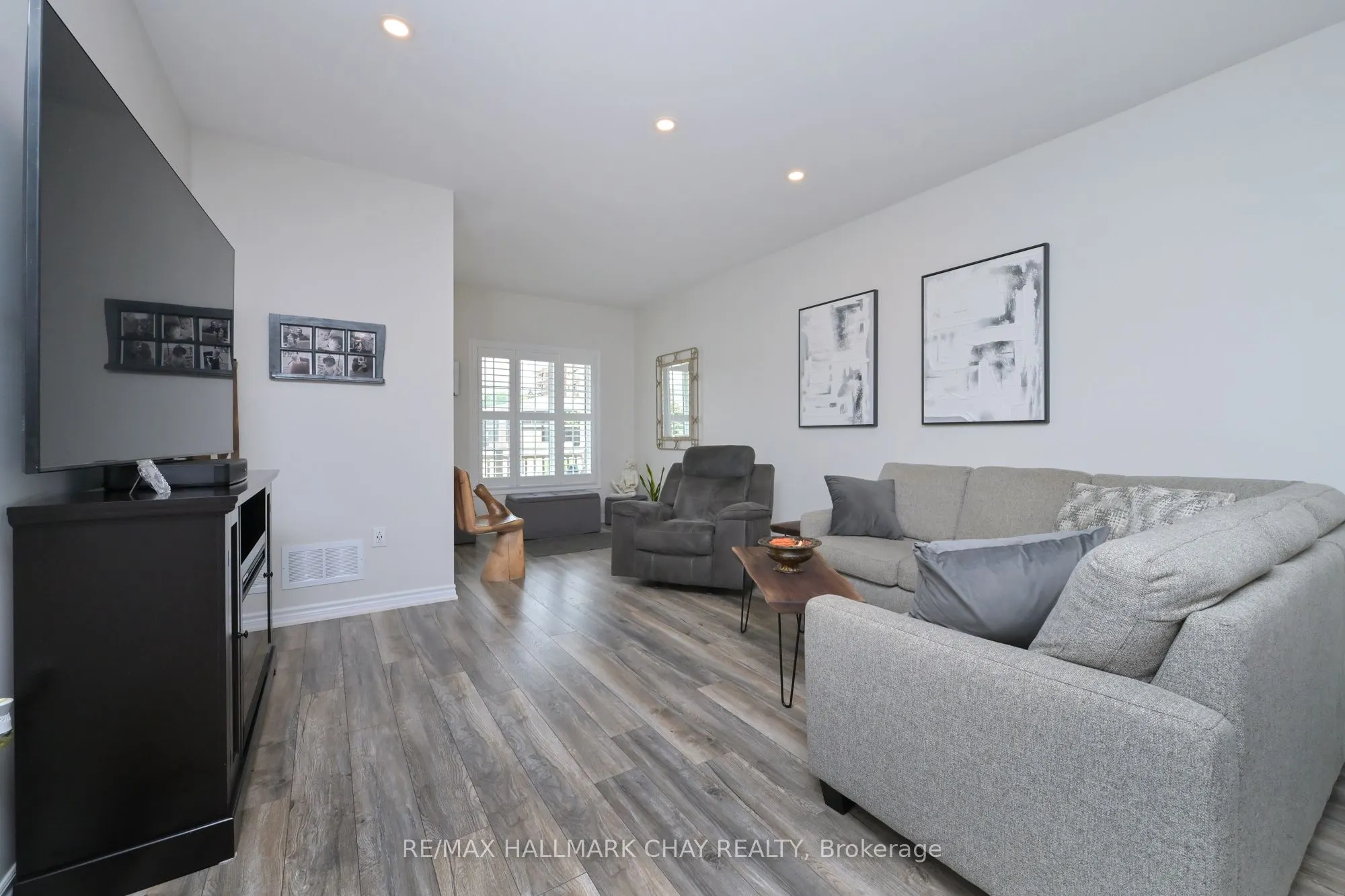 25 Kingsmere Crescent