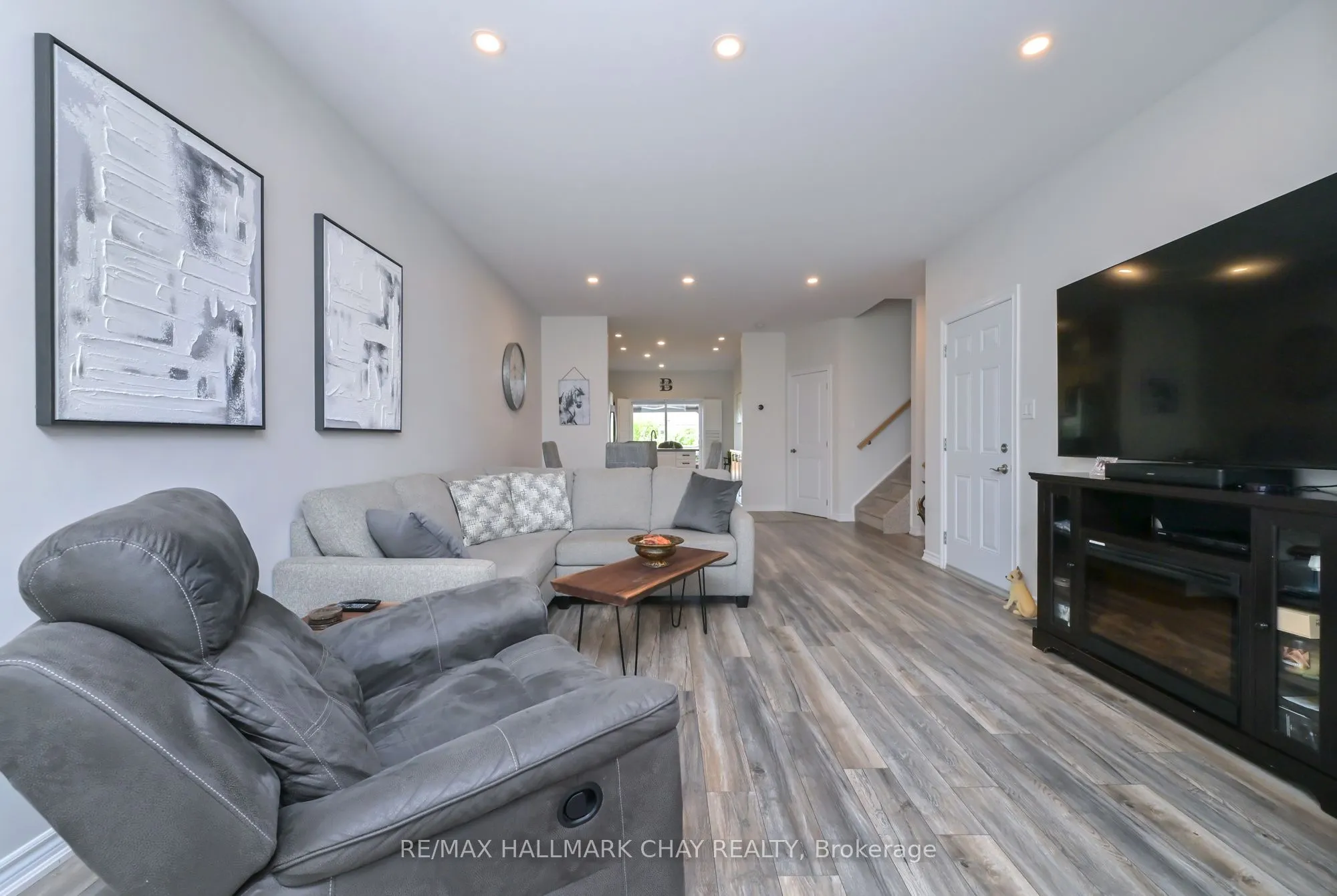 25 Kingsmere Crescent