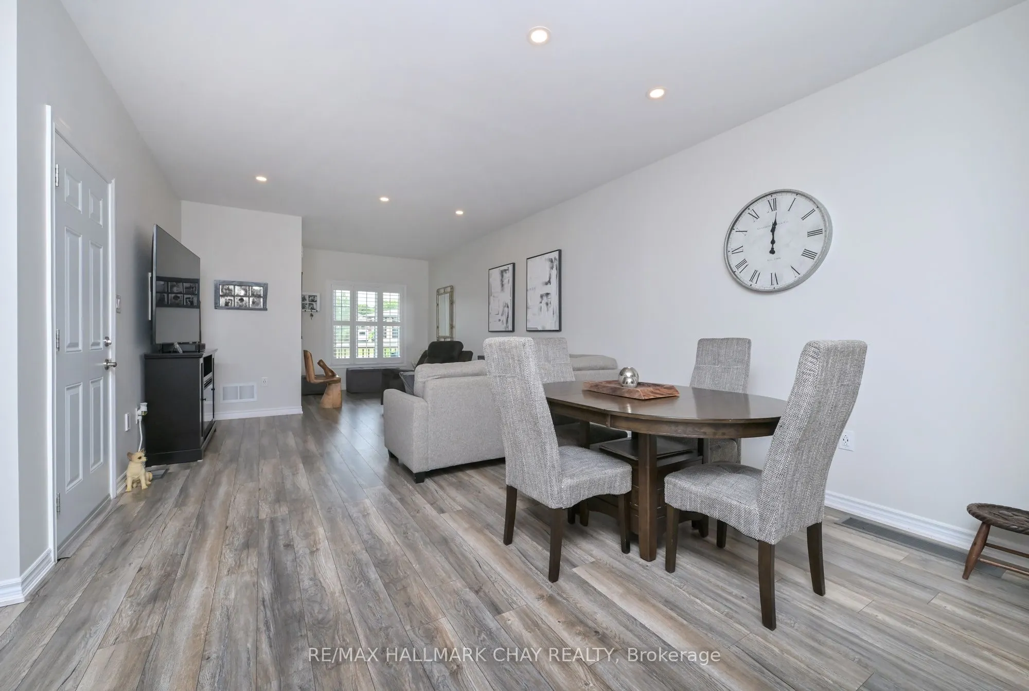 25 Kingsmere Crescent