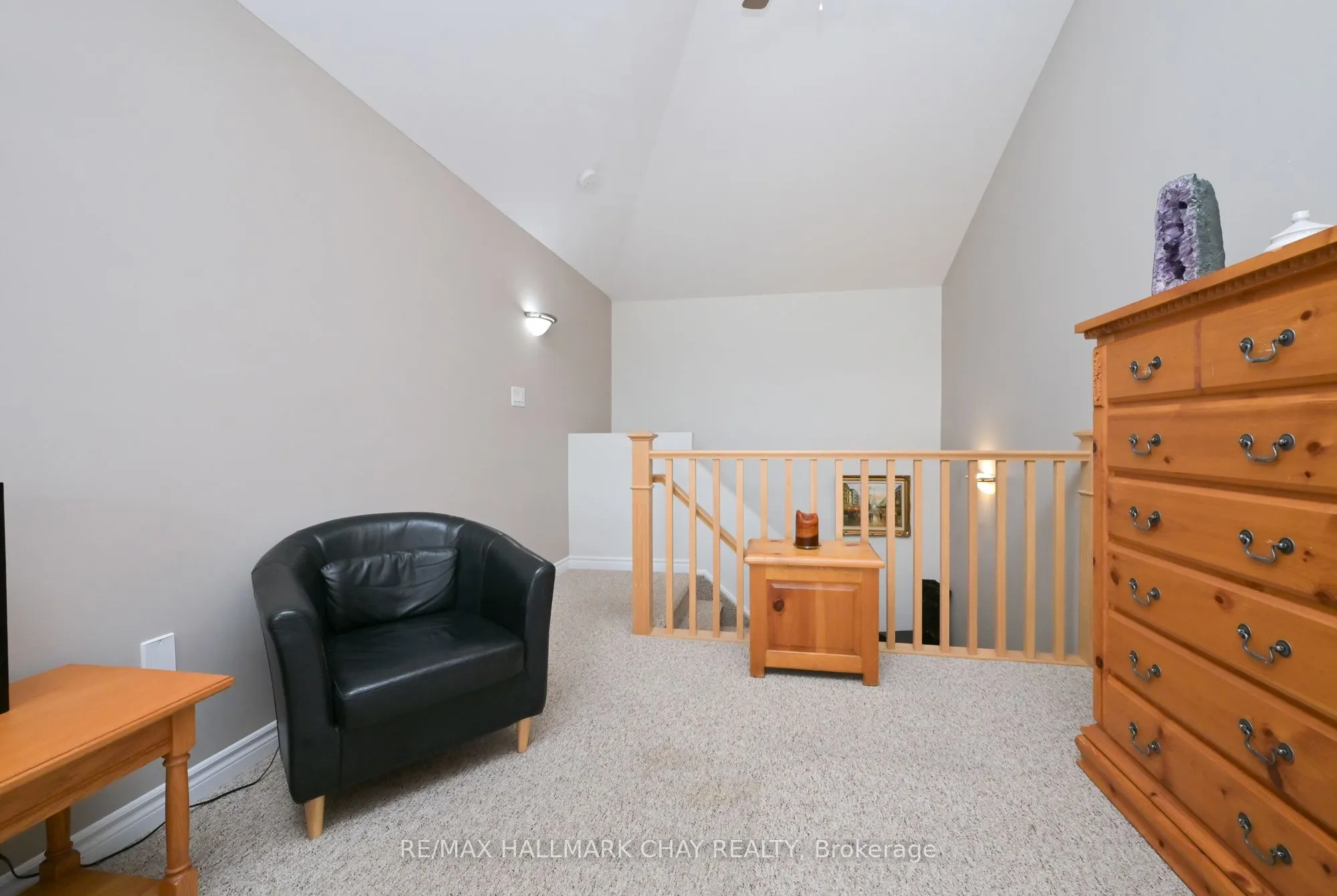 25 Kingsmere Crescent