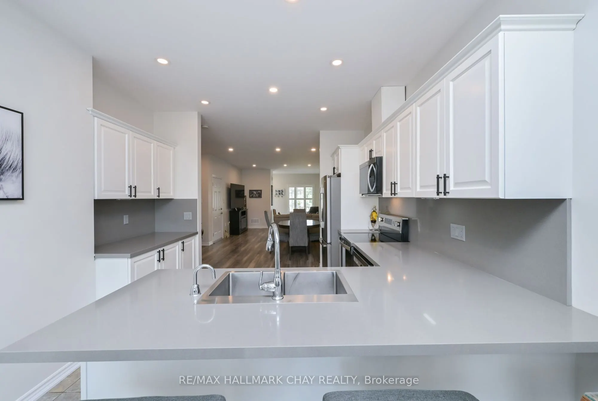 25 Kingsmere Crescent