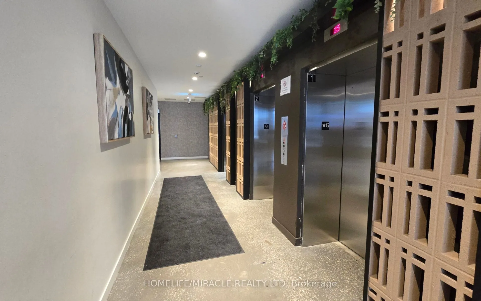10 Abeja Street #2118