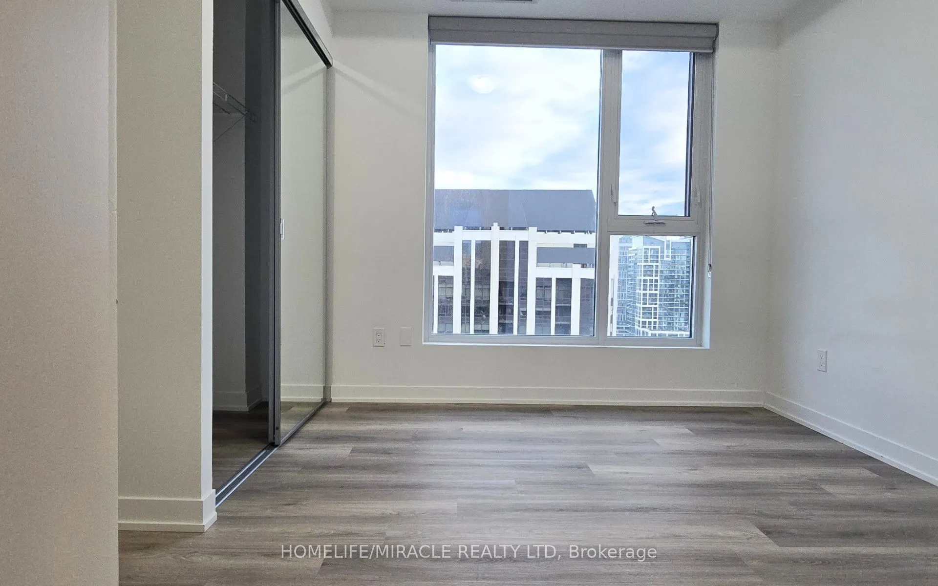 10 Abeja Street #2118