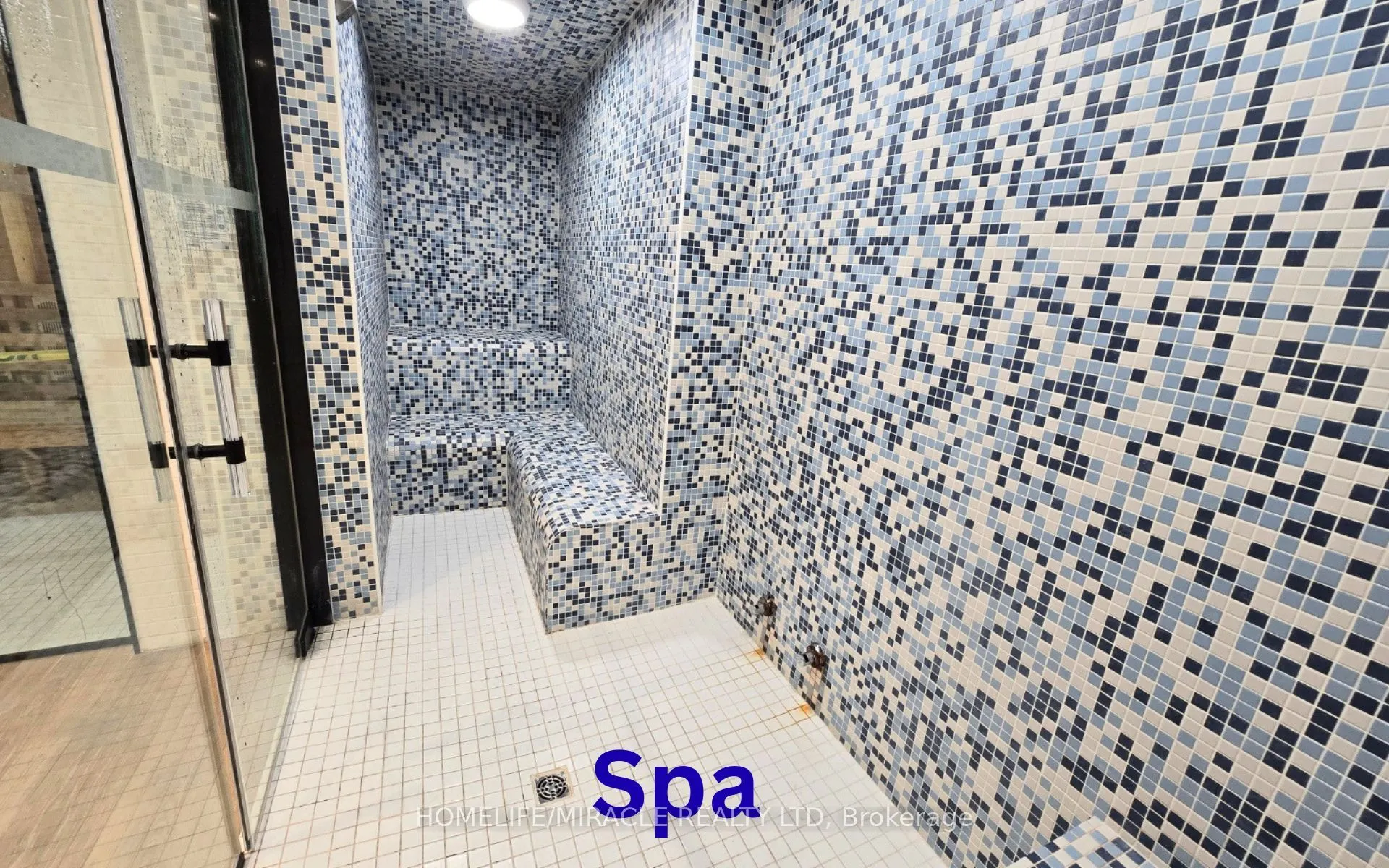 10 Abeja Street #2118