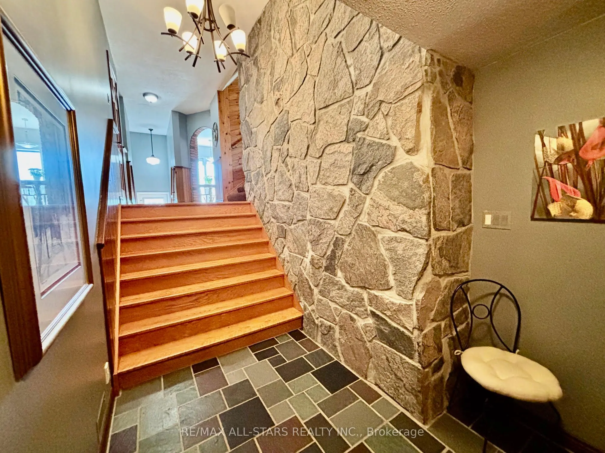 1374 Regional Road 12 Road W