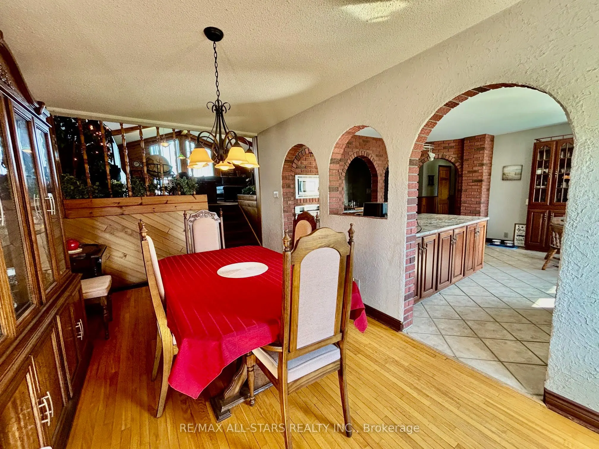 1374 Regional Road 12 Road W