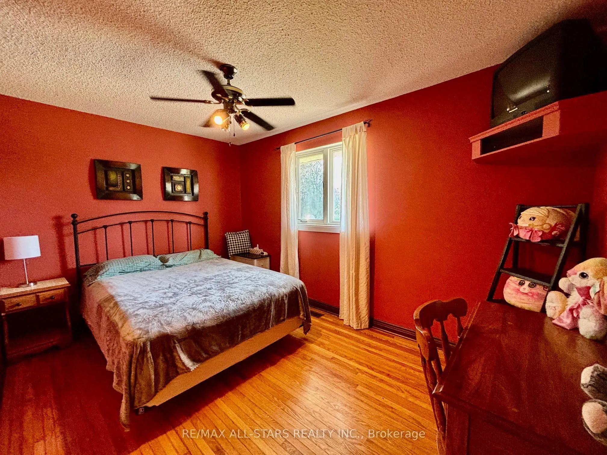 1374 Regional Road 12 Road W