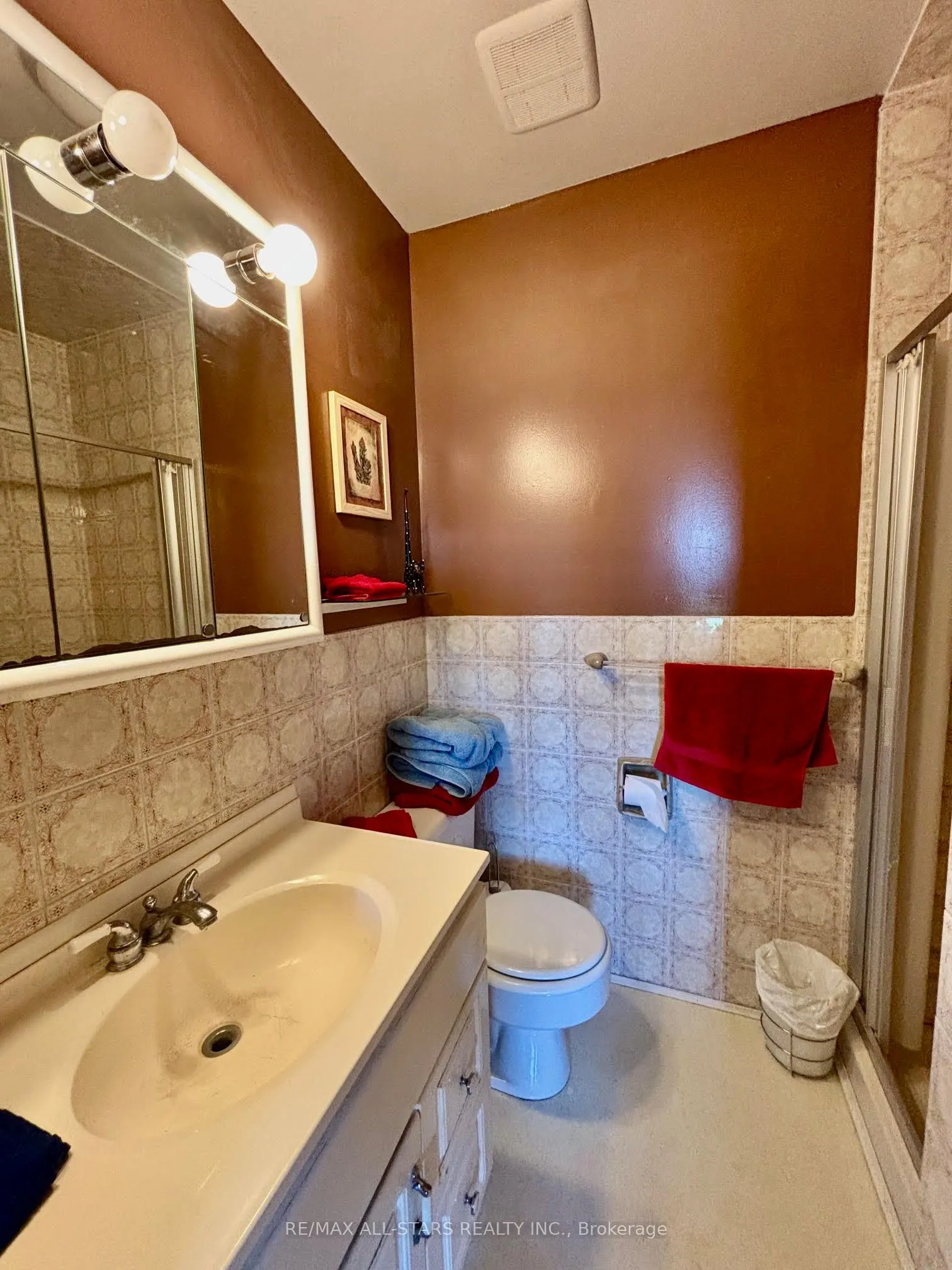 1374 Regional Road 12 Road W