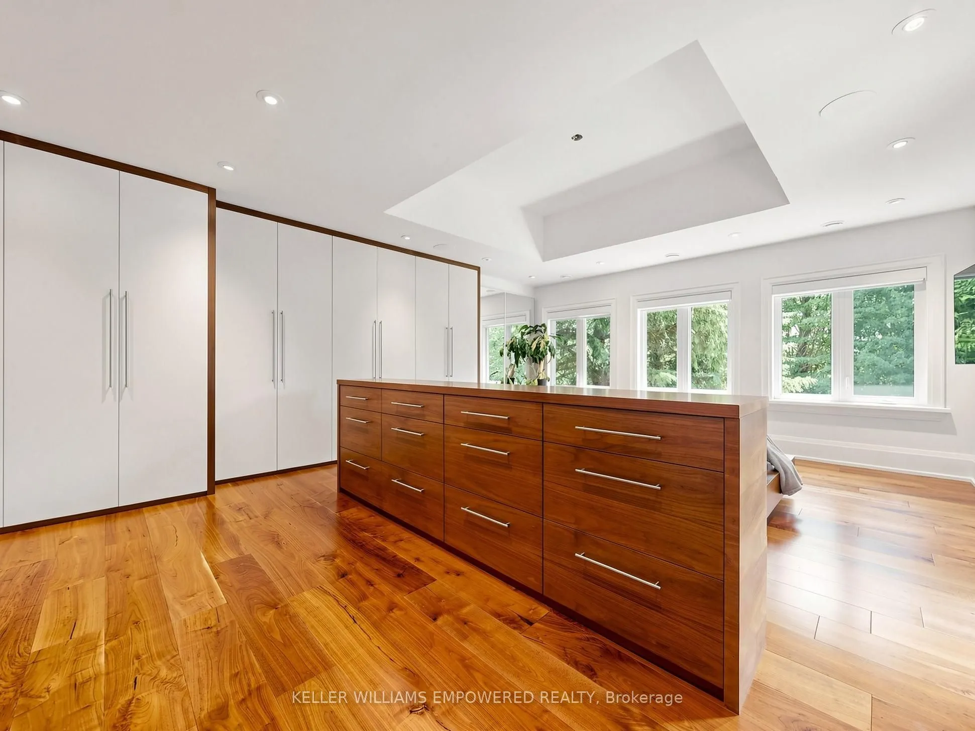 93 Longview Crescent