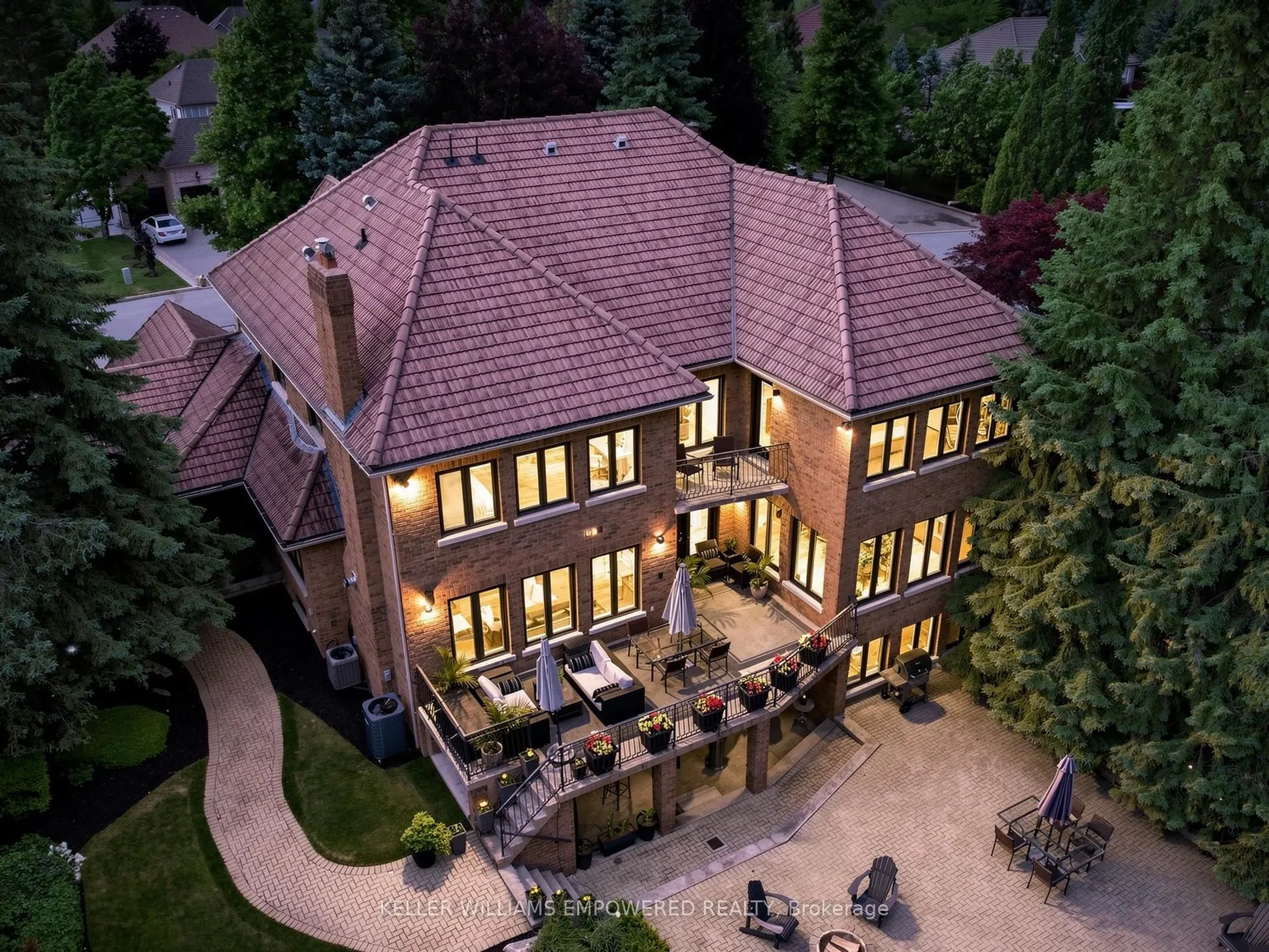 93 Longview Crescent
