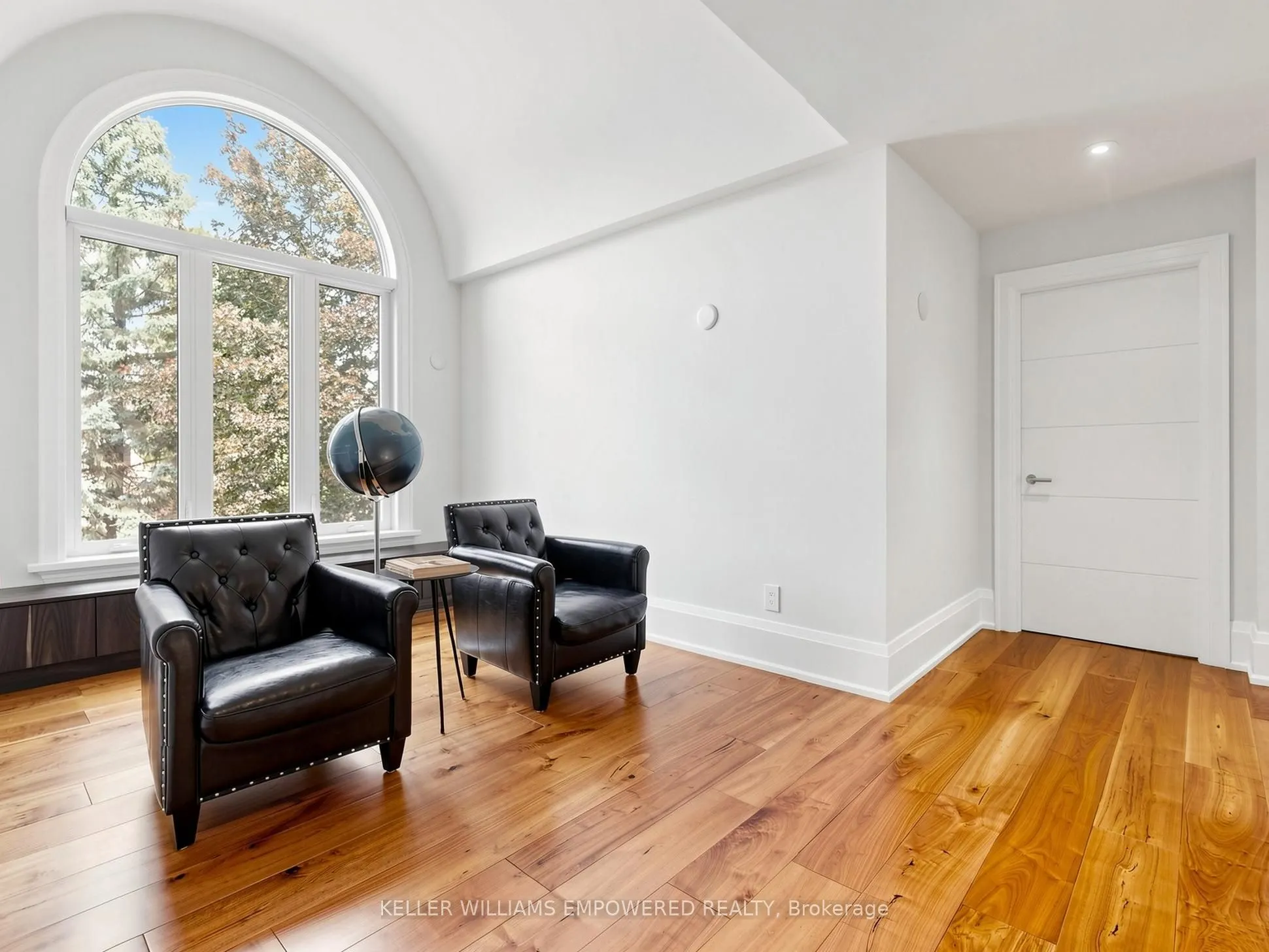 93 Longview Crescent