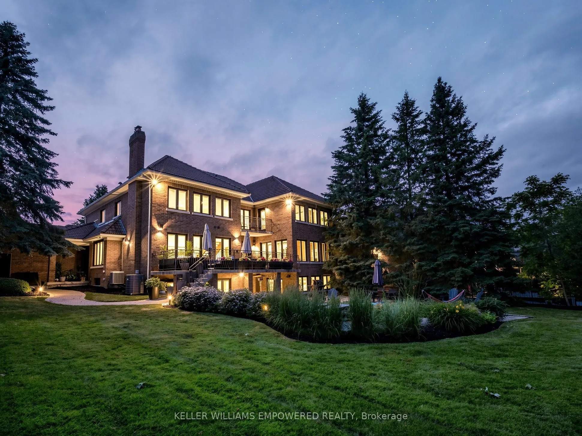93 Longview Crescent
